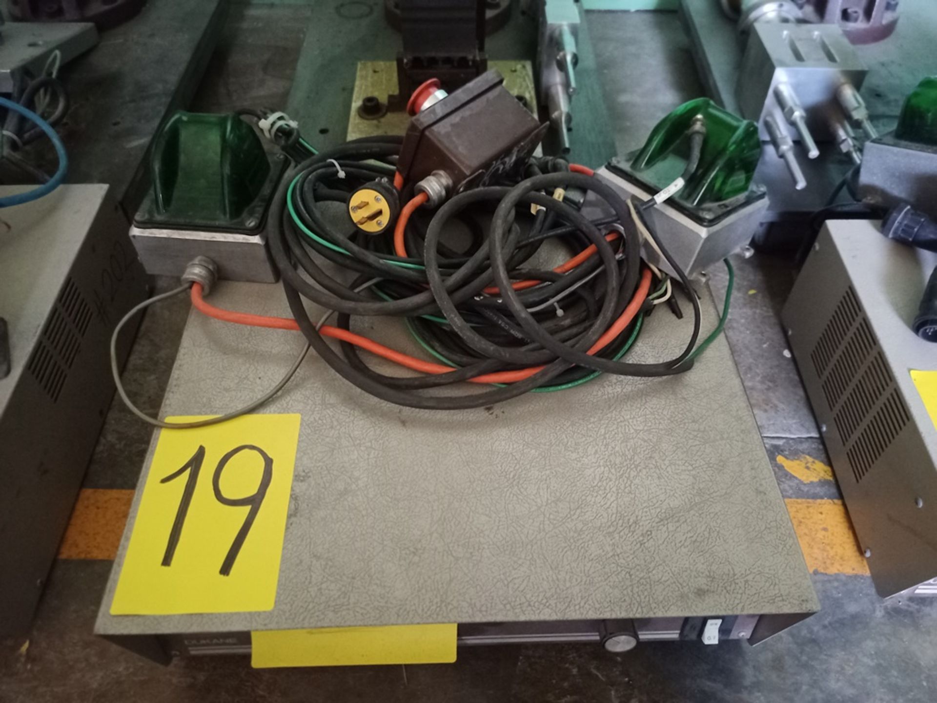 Dukane ultrasonic welder, Model 43a250, S/N 20062 110V/60Hz - Image 13 of 17