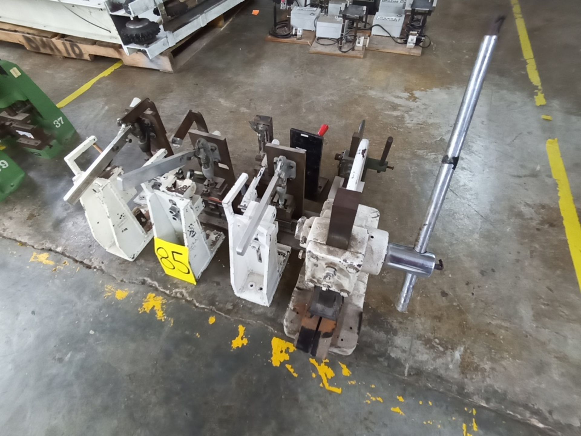 8 manual presses table diameter 65 x 40 (mm) pressure piston stroke 40 (mm) pressure piston - Image 11 of 15
