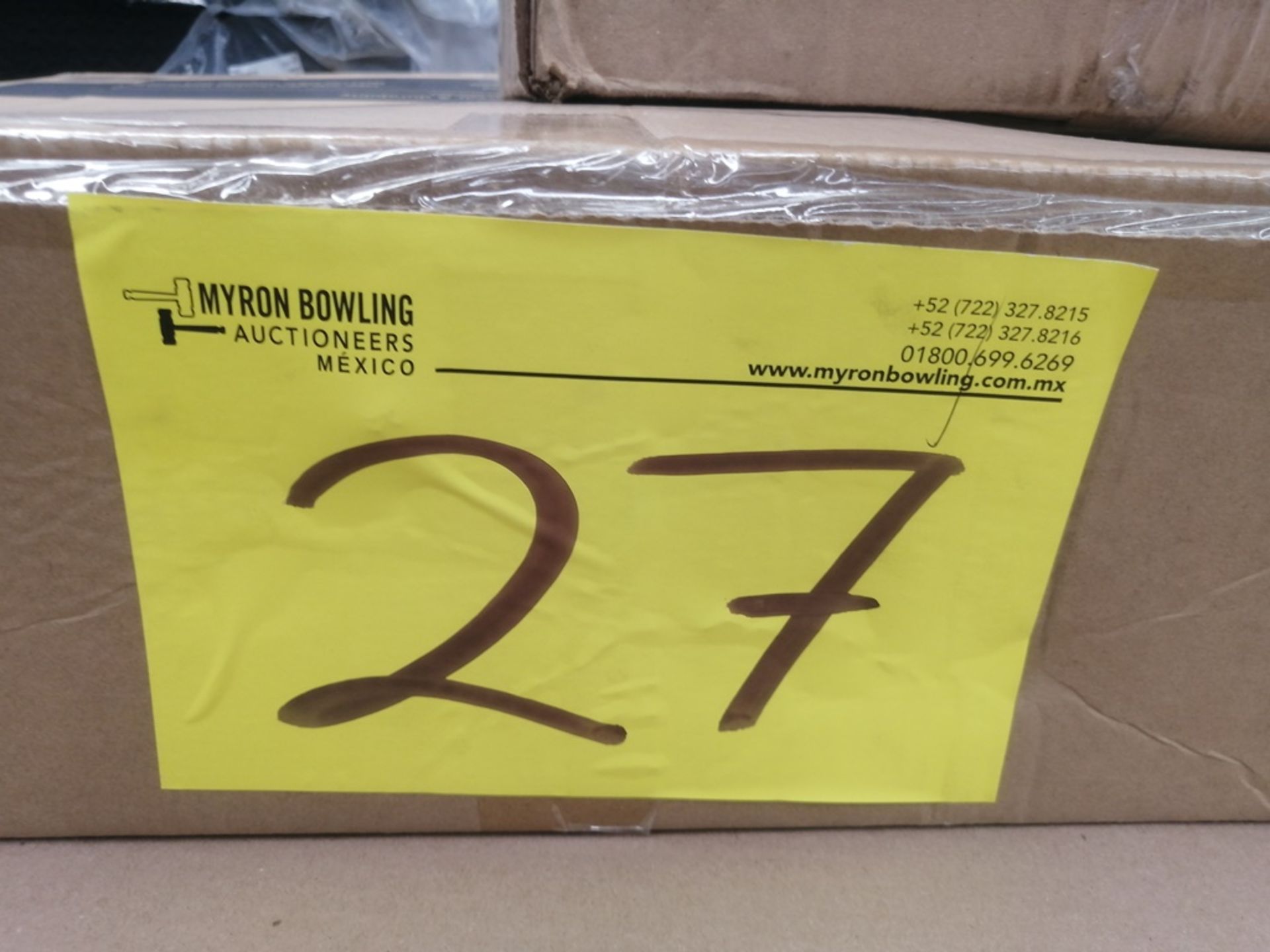 Tarima de Muebles Varios, Contiene; 1 Comedor Ratán, 1 Desayunador, Sillas, 15 piezas. Rotos, Golpe - Image 16 of 16