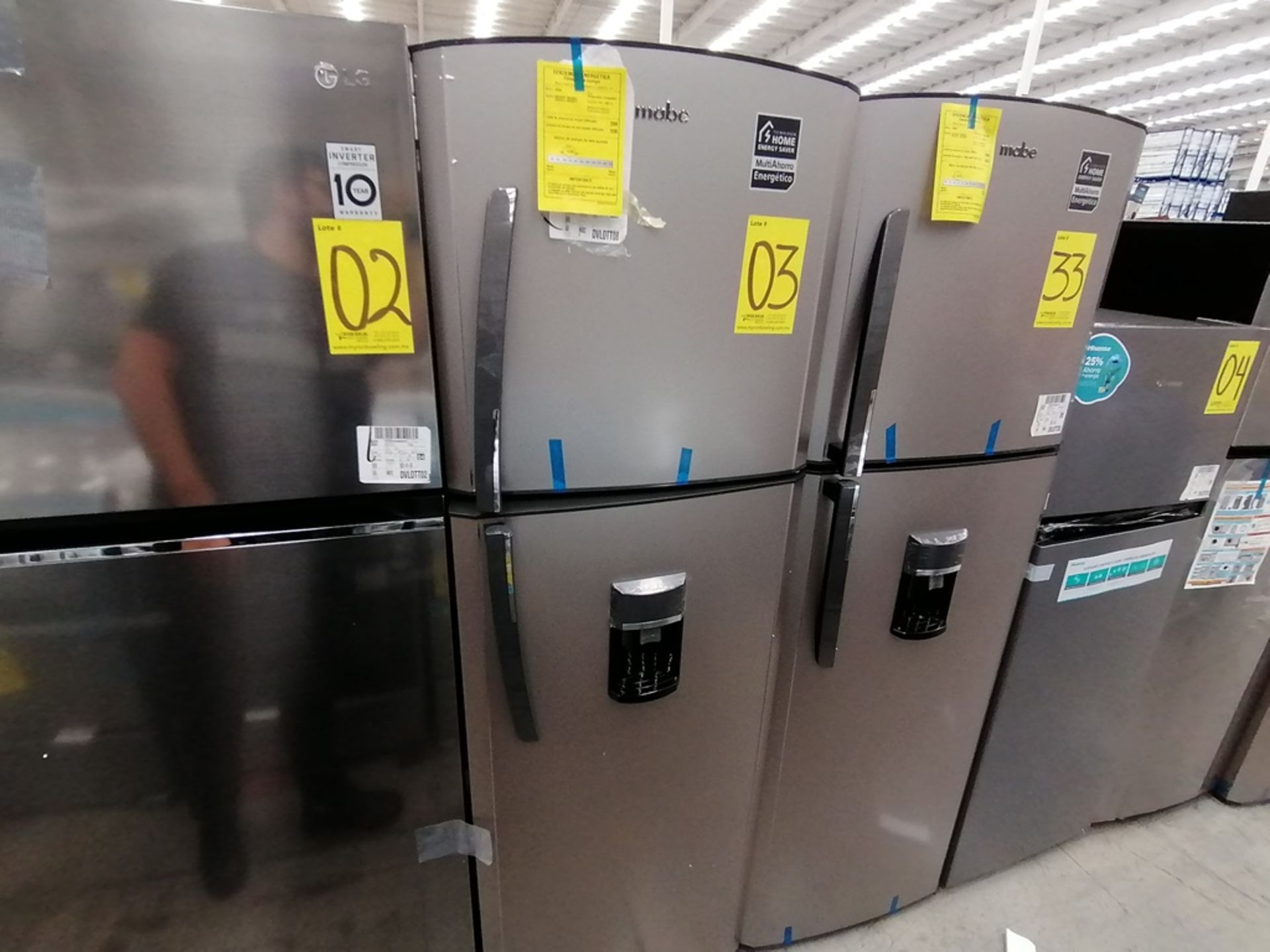 1 Refrigerador con Dispensador de Agua Marca Mabe, Color Gris, Modelo RMA300FJMR, Serie 2112B707142 - Image 4 of 13