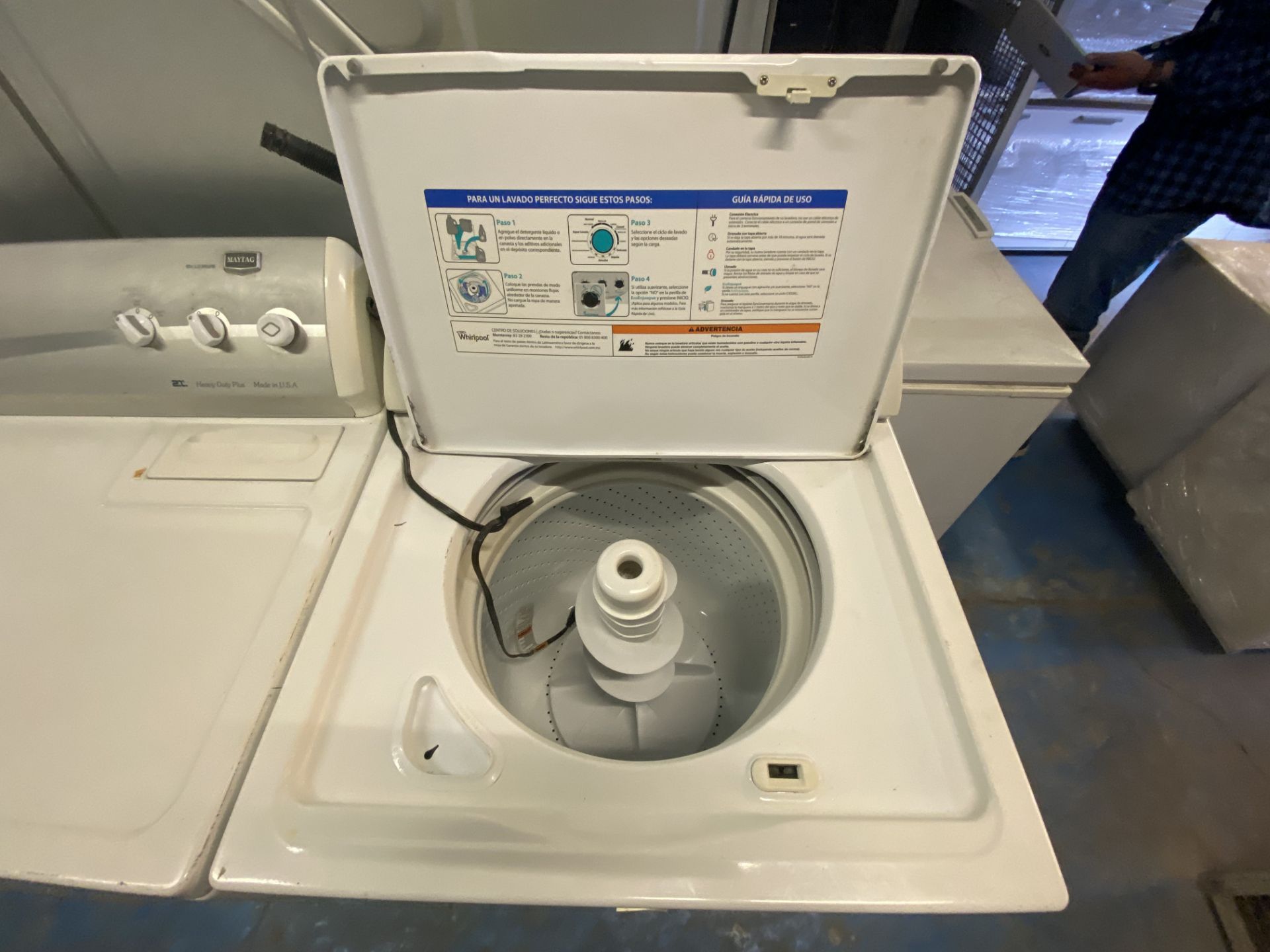 Lote Conformado por 1 Lavadora maraca Whirlpool de 17 kg, color blanco, Modelo 7MWTW170ABM0, Serie - Image 10 of 11