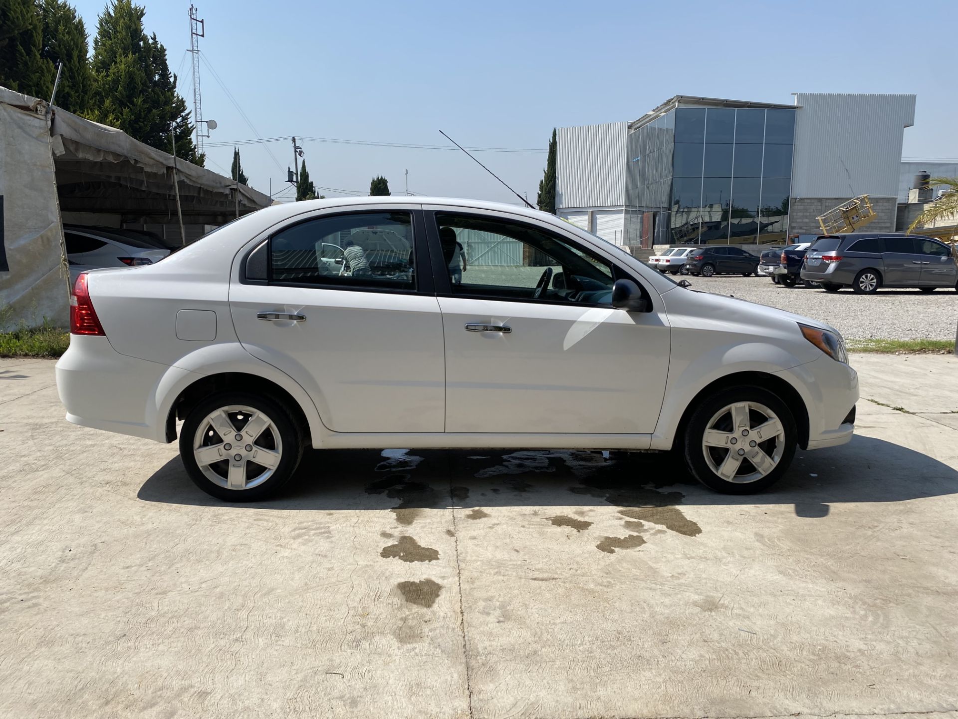 Vehículo marca Chevrolet, Tipo AVEO, Modelo 2017, No. de Serie 3G1TB5CFXHL116267, Transmisión manua - Image 7 of 33