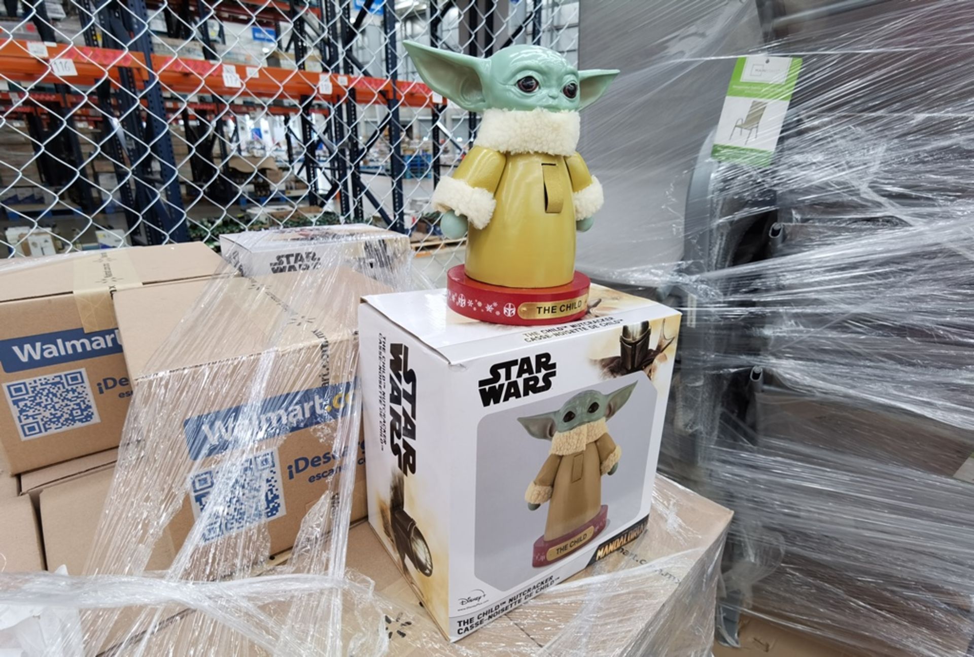 Tarima de 24 Cajas de figura Yoda Star Wars. Puede o no coincidir el contenido con la descripción. - Image 5 of 7