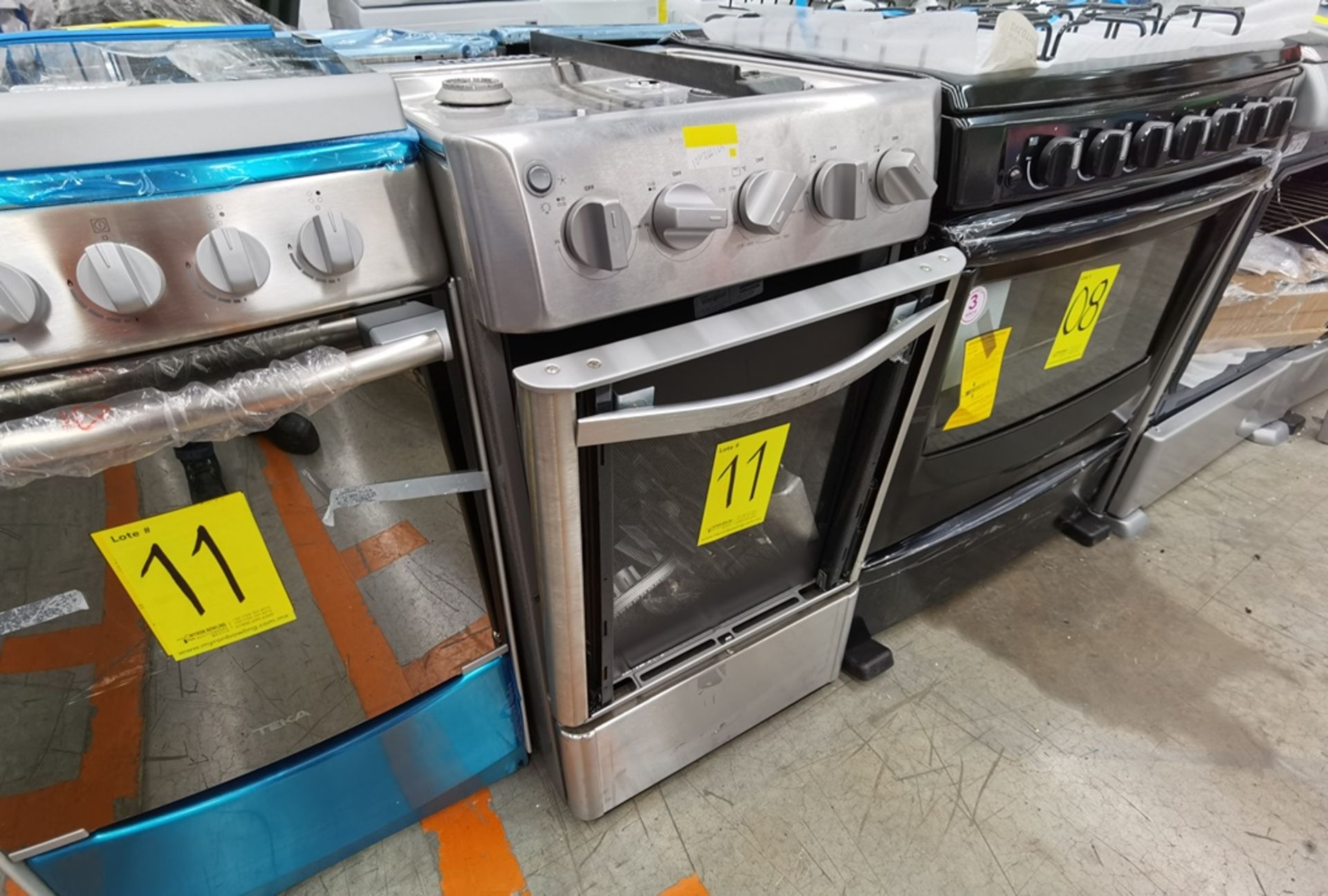 Lote de 2 estufas contiene: 1 Estufa de 4 Quemadores Marca Whirlpool, Modelo WWR5000500, Serie 8339 - Image 9 of 10