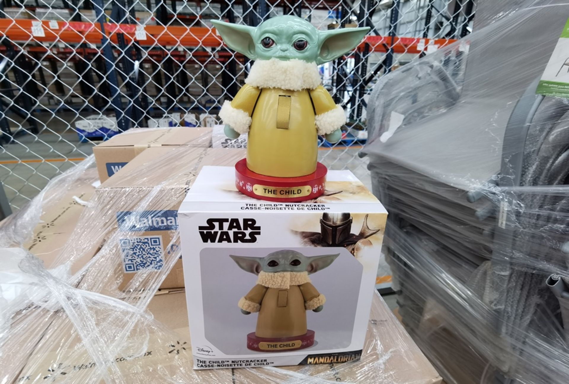 Tarima de 24 Cajas de figura Yoda Star Wars. Puede o no coincidir el contenido con la descripción. - Image 3 of 7