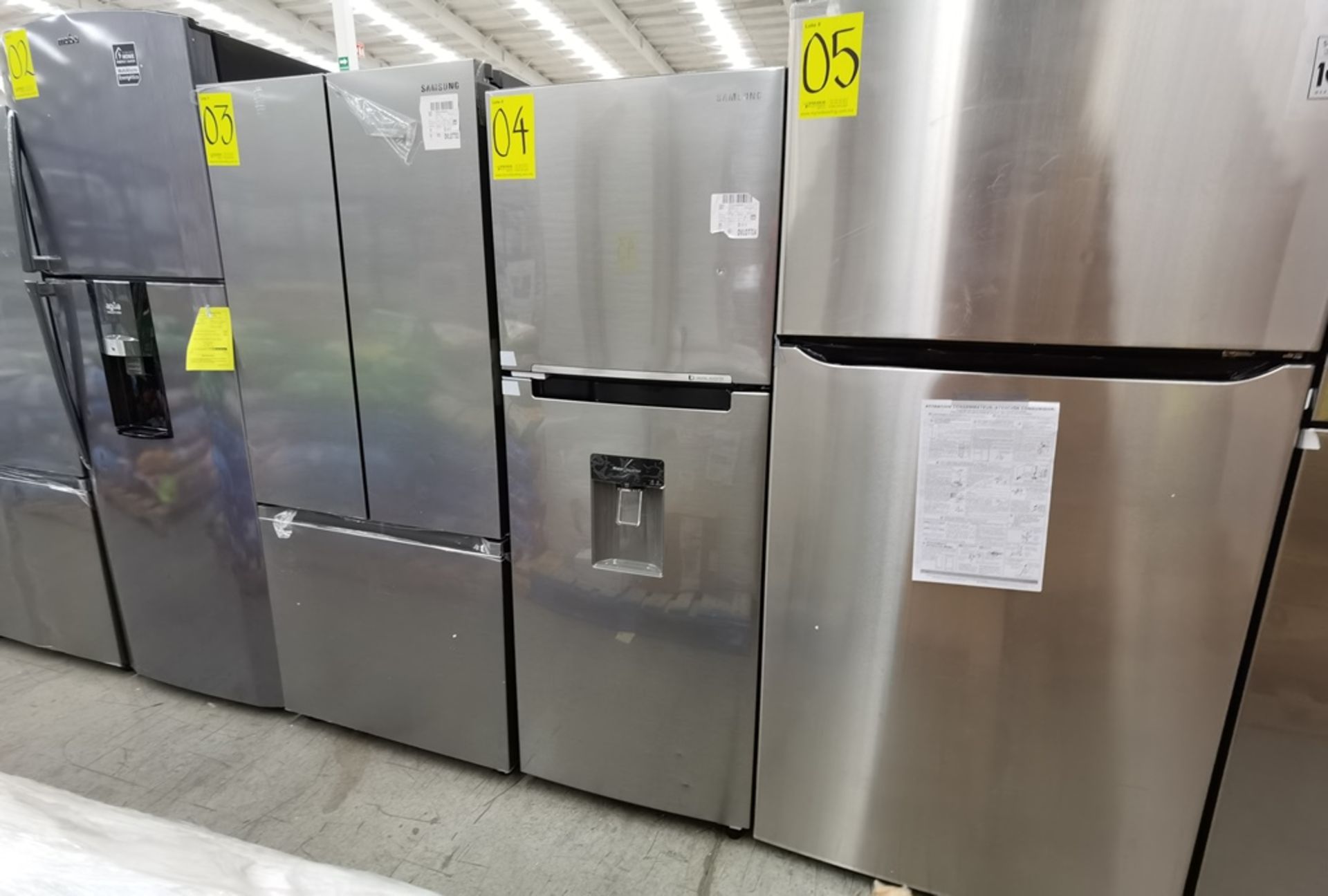 1 Refrigerador con Dispensador de Agua Marca Samsung, Modelo RT29A57105B, Serie 463K, Color Gris, D - Image 2 of 10
