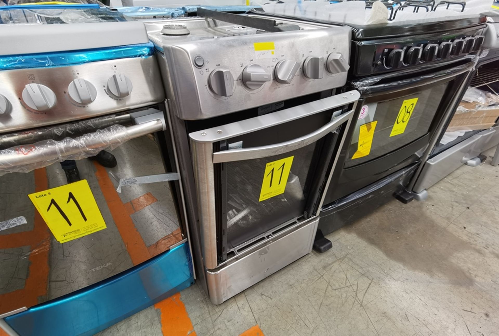 Lote de 2 estufas contiene: 1 Estufa de 4 Quemadores Marca Whirlpool, Modelo WWR5000500, Serie 8339 - Image 7 of 10