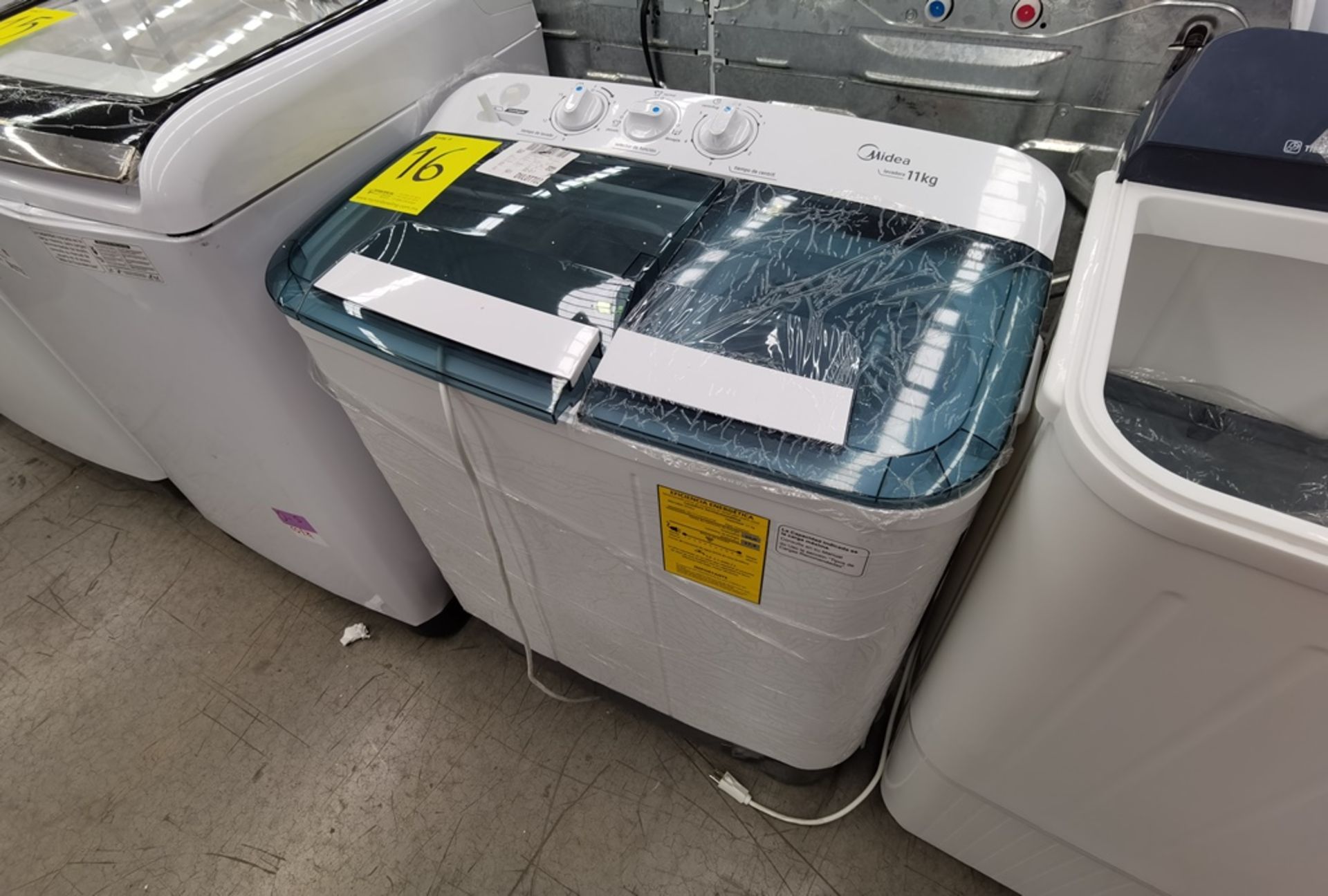 Lote de 2 Lavadoras contiene: 1 Lavadora de 11 Kg, Marca Midea, Modelo MLTT11M2NVCM, Serie 2626, Co