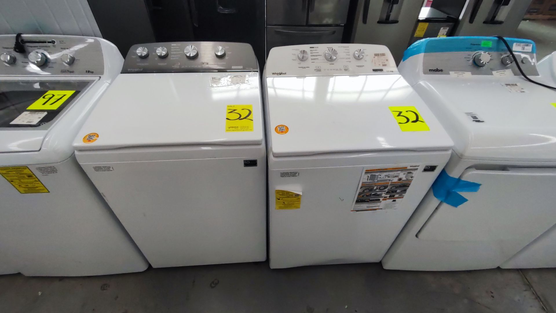 Lote conformado por 2 Lavadoras, Contiene; 1 Lavadora de 19 kg, Marca Whirlpool, Modelo 8MWTW1934MJ - Image 3 of 9