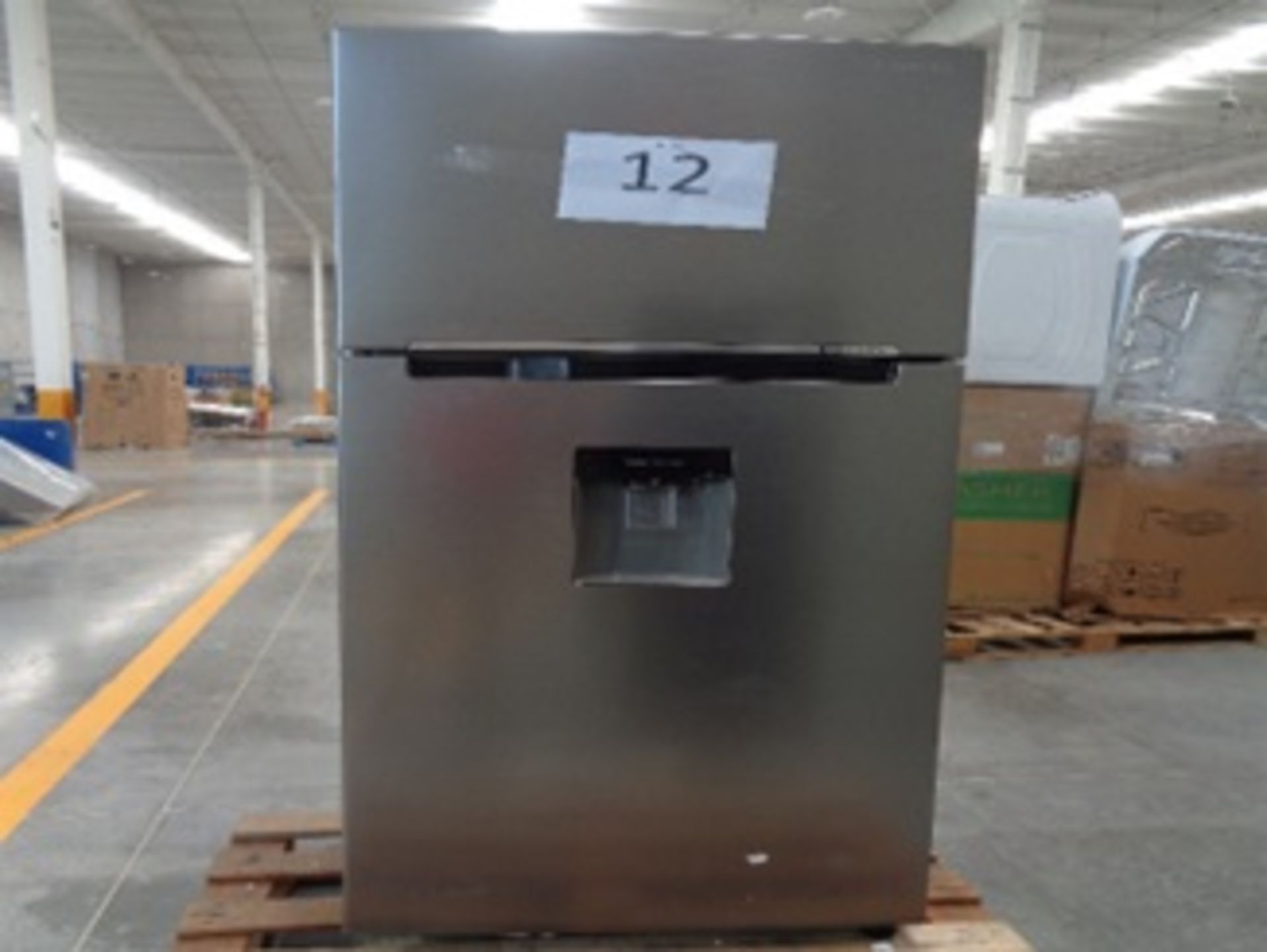Lote de 2 Refrigeradores (Refrigerador 11 P Negro(No Enfria), Refrigerador Tmf 14 P (Articulo Usado - Image 2 of 2