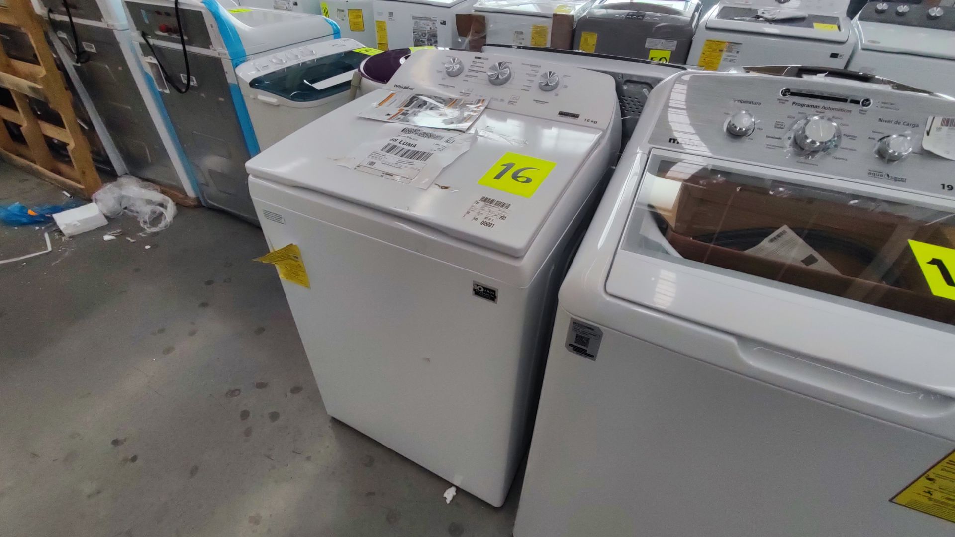 Lote conformado por 2 Lavadoras, Contiene; 1 Lavadora de 16 kg, Marca Whirlpool, Modelo 8MWTW1612, - Image 12 of 17