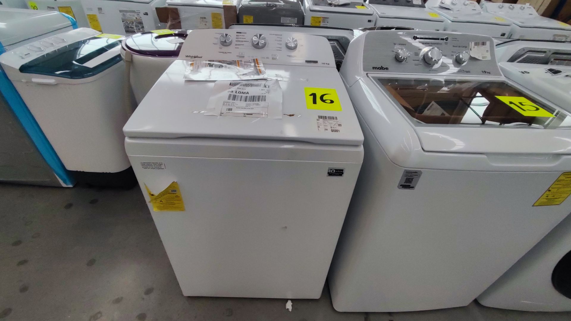 Lote conformado por 2 Lavadoras, Contiene; 1 Lavadora de 16 kg, Marca Whirlpool, Modelo 8MWTW1612, - Image 10 of 17