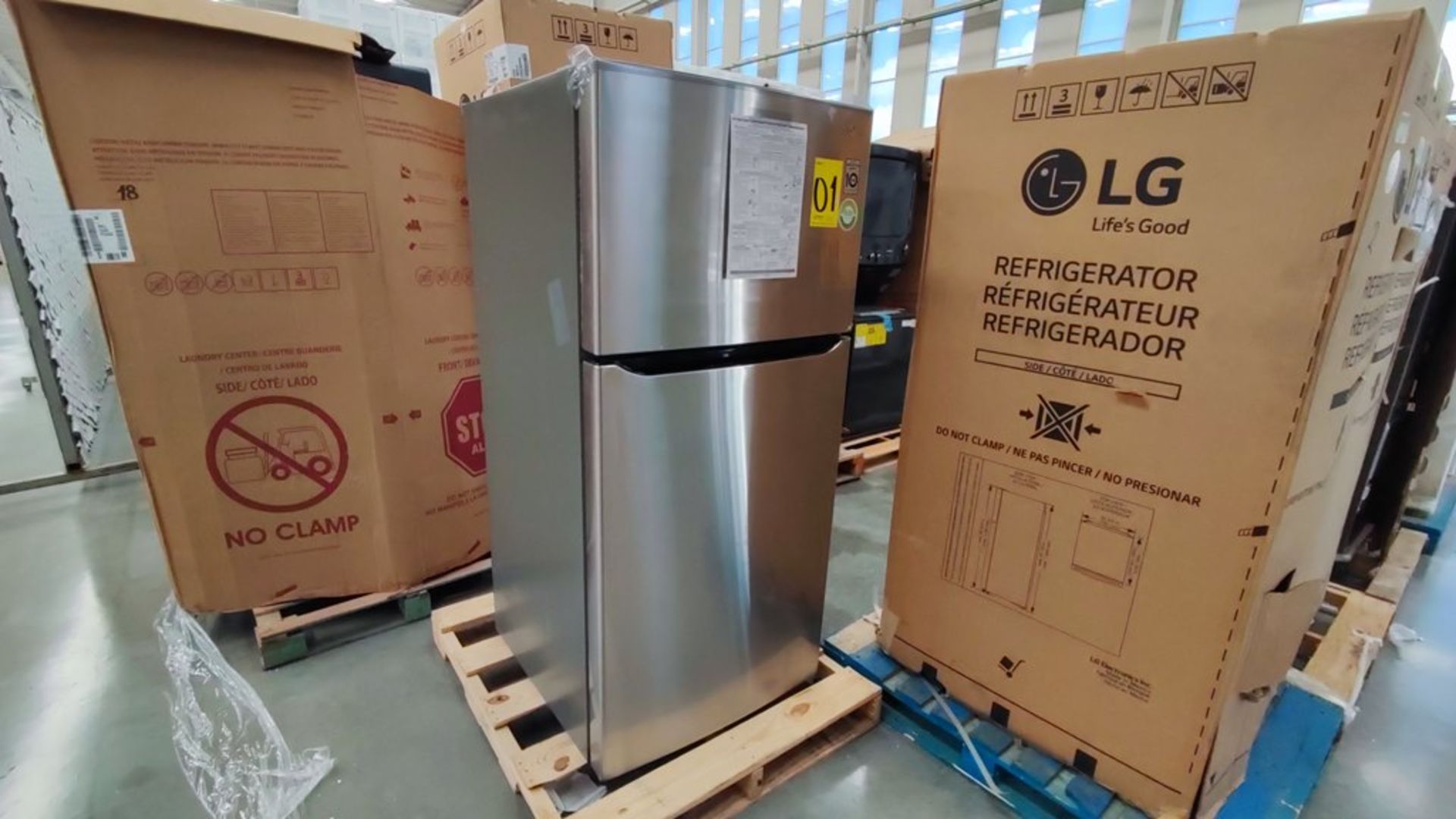1 Refrigerador Marca LG, Modelo LT57BPSX, Serie 111MRVY3TY614, Color Gris, Favor de inspeccionar. ( - Image 3 of 11