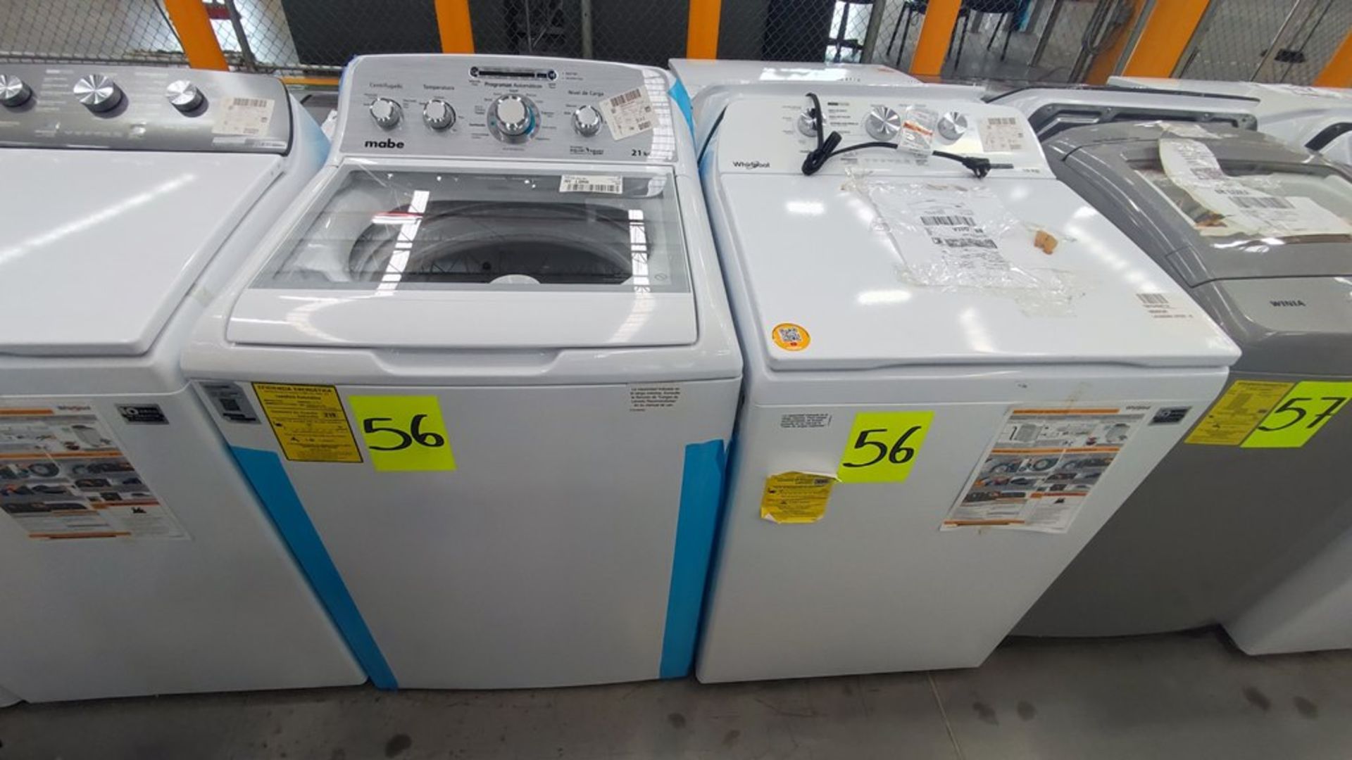 Lote de 2 Lavadoras contiene: 1 Lavadora de 21 Kg, Marca Mabe, Modelo LMA7121AVBAB03, No de serie 2