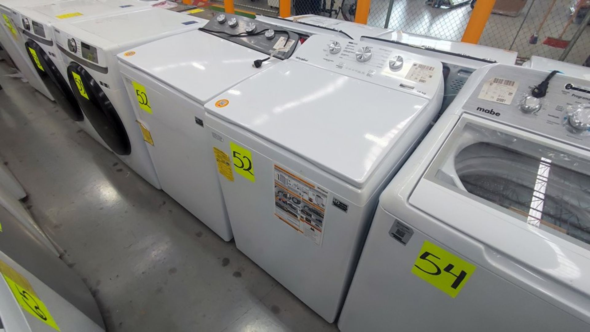 Lote de 2 Lavadoras contiene: 1 Lavadora de 19 Kg, Marca Whirlpool, Modelo 8MWTW1934MJM0, No de ser - Image 8 of 9