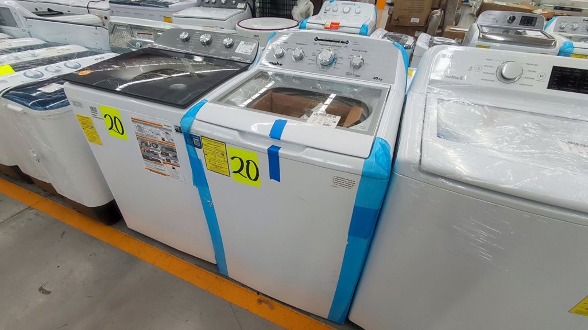 Lote de 2 Lavadoras contiene: 1 Lavadora de 18 Kg, Marca Whirlpool, Modelo 8MWTW1823WJM0, No de ser - Image 4 of 7