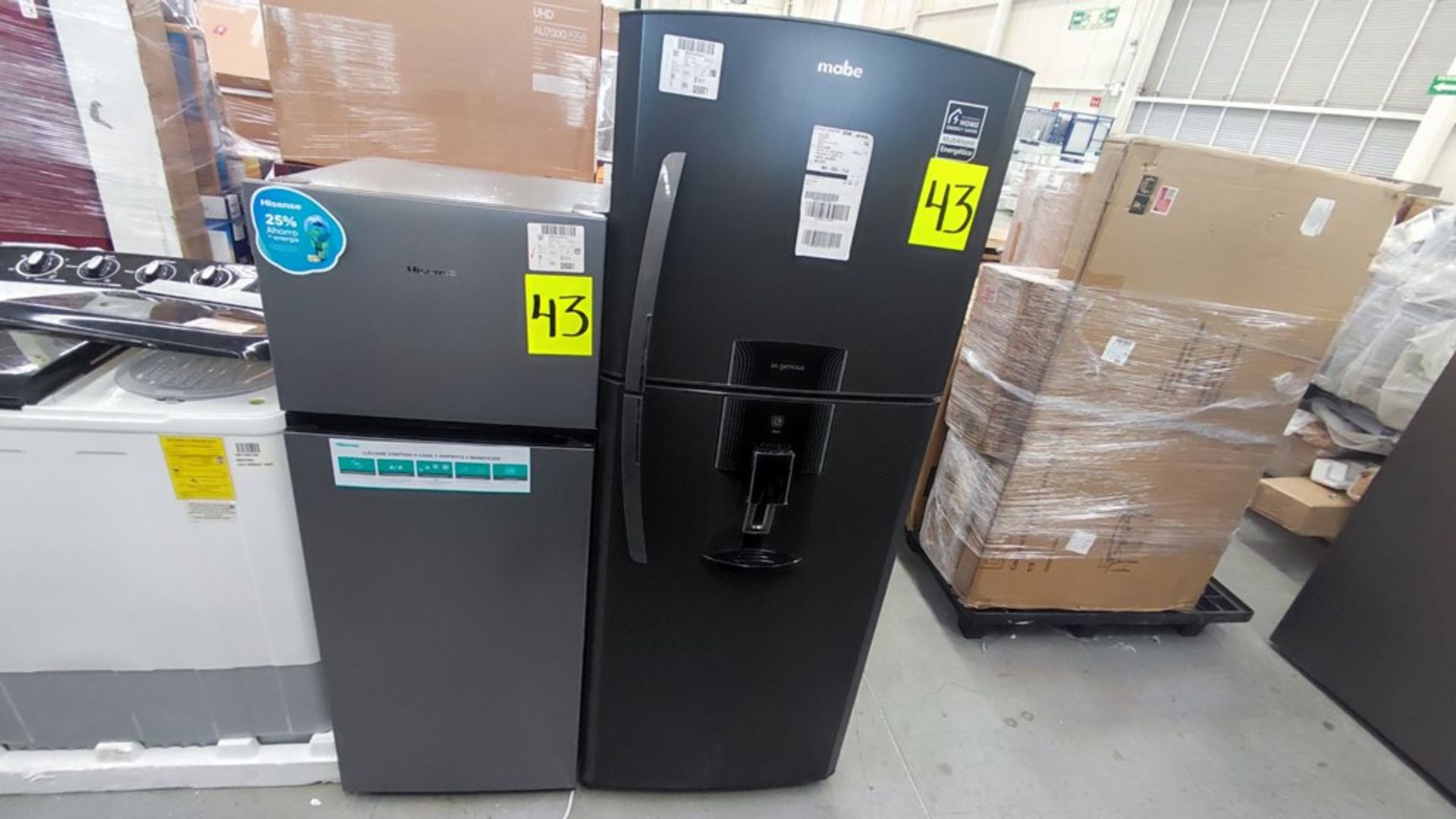 Lote de 2 Refrigeradores contiene: 1 Refrigerador Marca Mabe, Modelo RME360FD, No de serie 2206B511 - Image 6 of 11