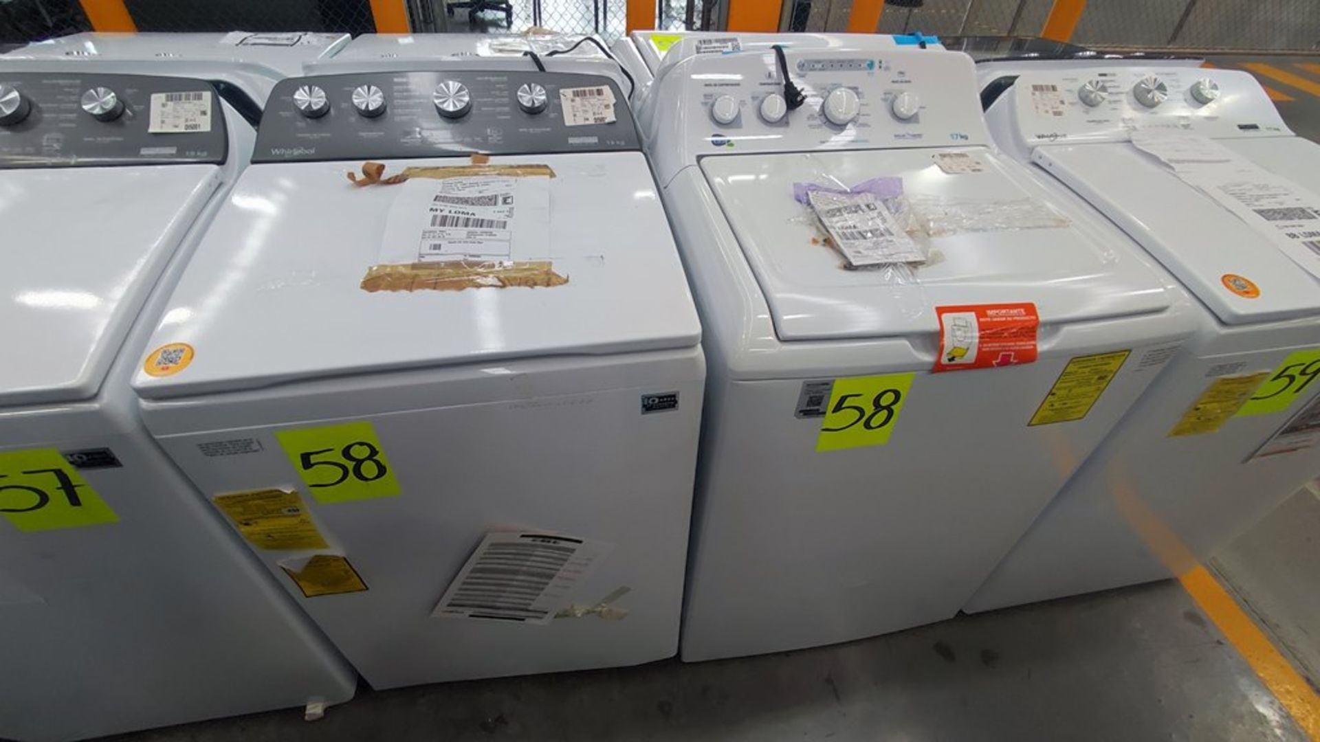 Lote de 2 Lavadoras contiene: 1 Lavadora de 19 Kg, Marca Whirlpool, Modelo 8MWTW1934MJM0, No de ser - Image 6 of 9