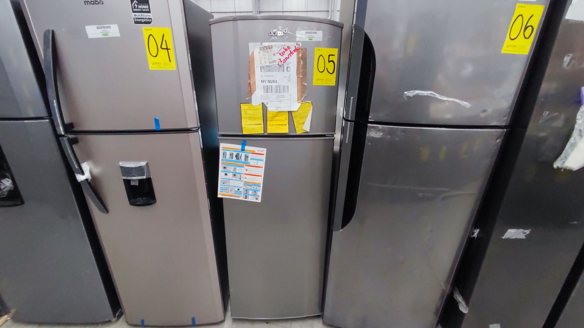 1 Refrigerador Marca Whirlpool, Modelo AT9007G03, Serie 1333816, Color Gris Detalles Estéticos. Fav - Image 6 of 12