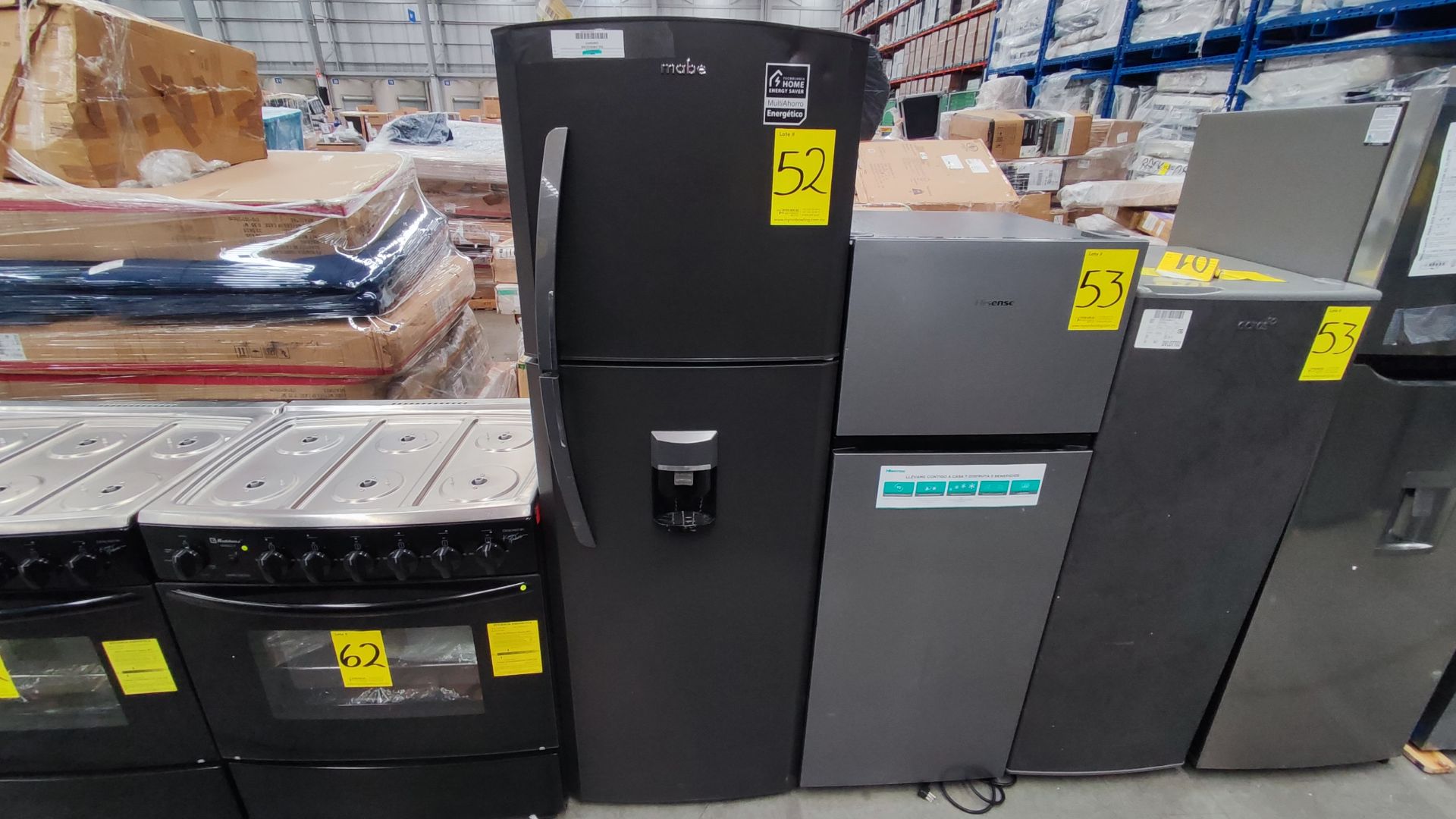 1 Refrigerador Marca Mabe, Modelo RMA300FJMR, Serie 2204B712240, Color Gris, Detalles Estéticos, Fa