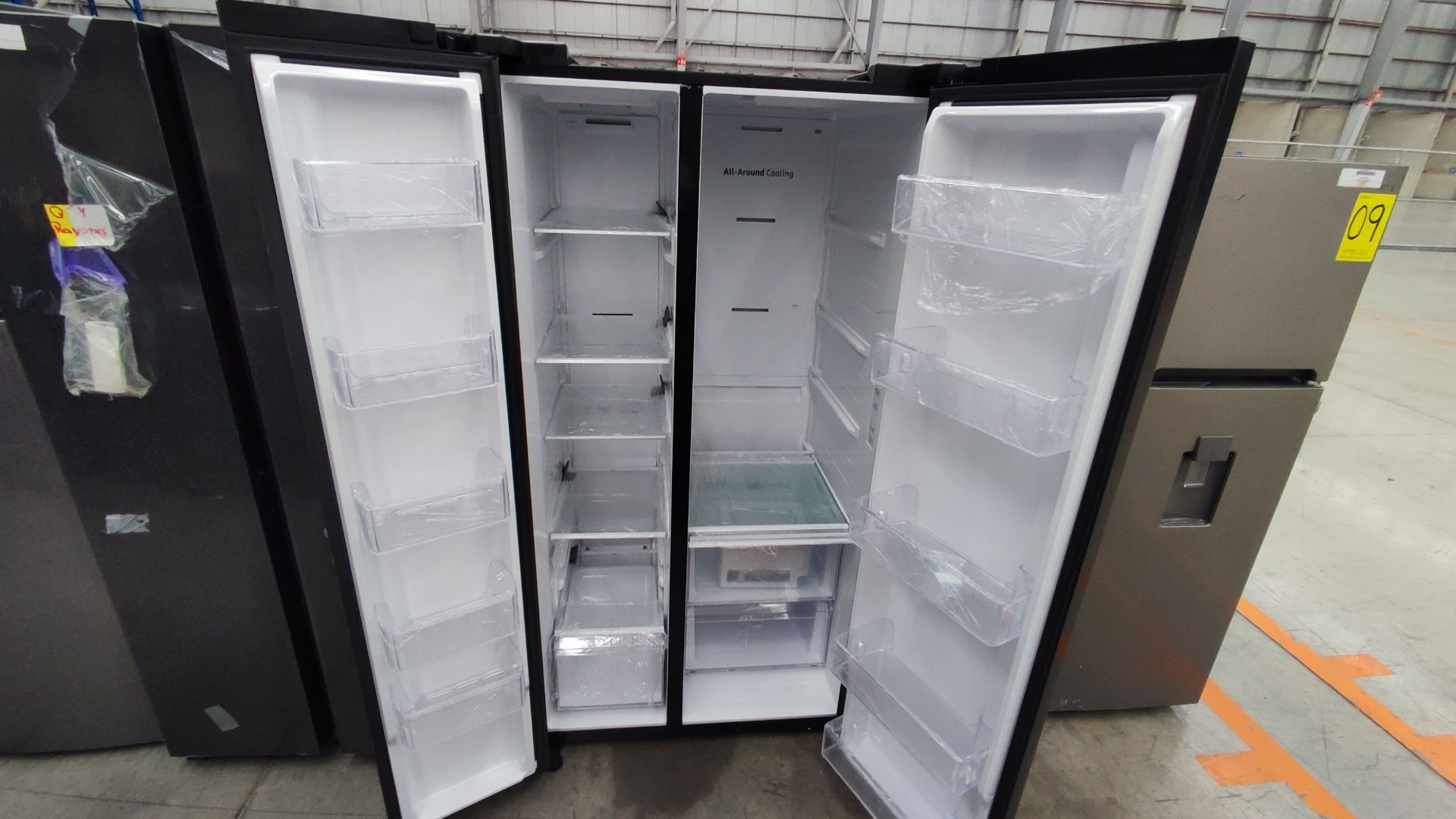 1 Refrigerador Marca Samsung, Modelo RS28T5B00B1, Serie 0B2V4BBT600402M, Color Gris, Detalles Estét - Image 4 of 9