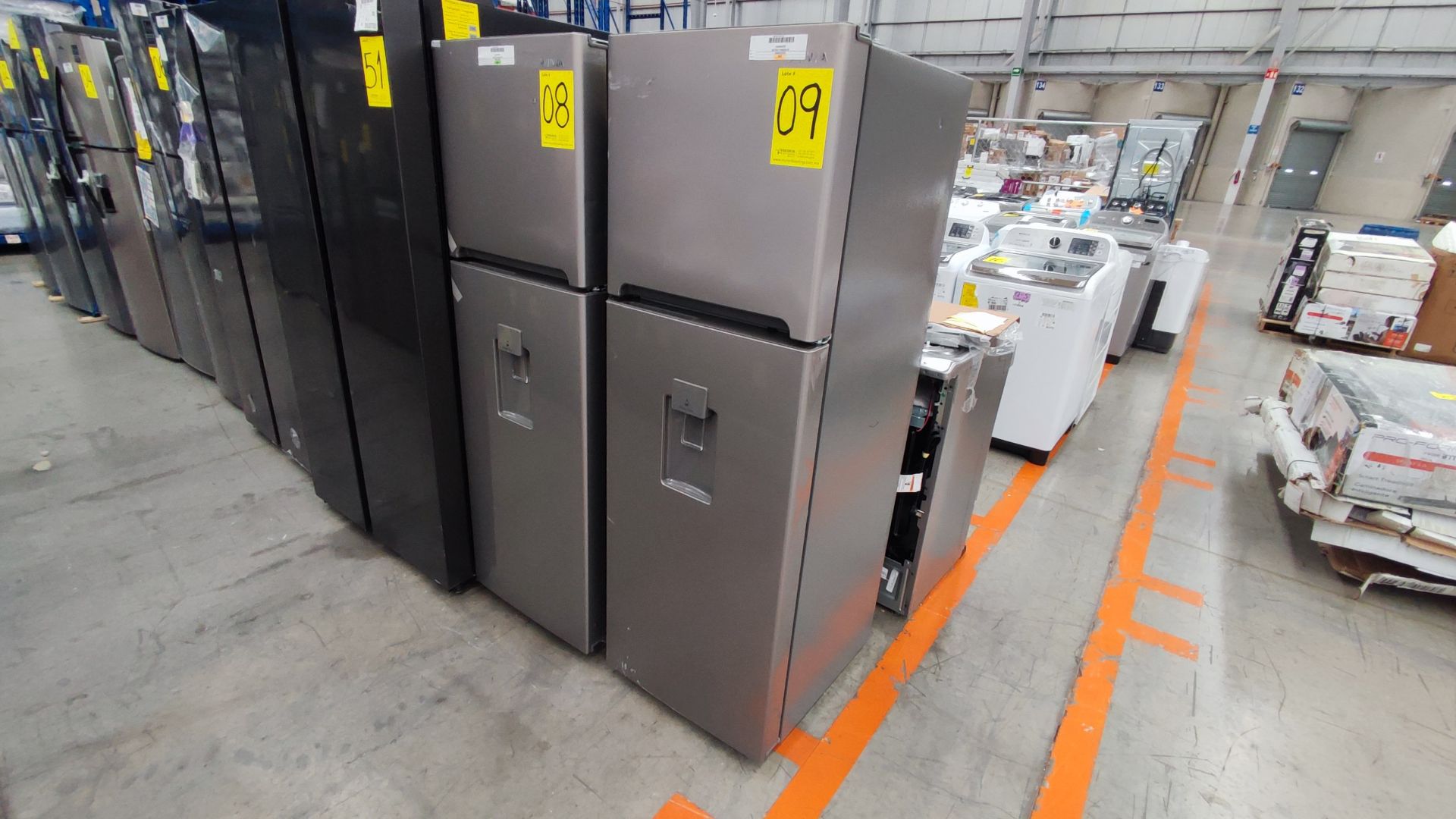 1 Refrigerador Marca Winia, Modelo DFR25210GMDX, Serie MR223N02441007, Color Gris Detalles Estético - Image 2 of 9