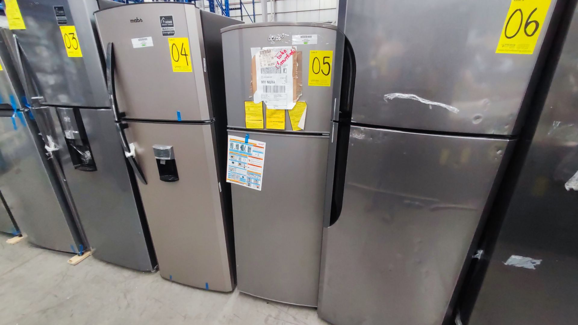 1 Refrigerador Marca Whirlpool, Modelo AT9007G03, Serie 1333816, Color Gris Detalles Estéticos. Fav - Image 7 of 12
