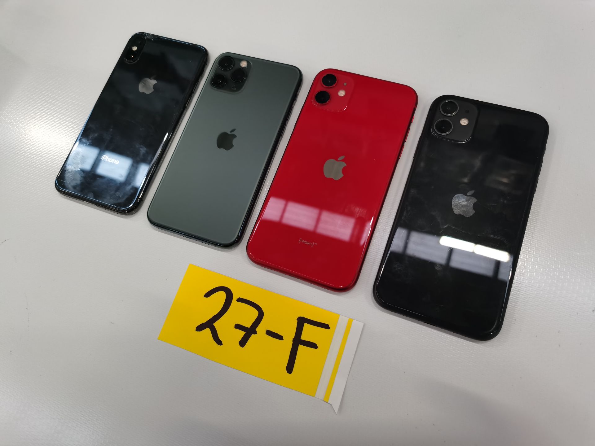 Lote de 4 Equipos Apple: 3 Iphone 11 de 64GB y 1 Iphone X de 256GB - Image 12 of 13