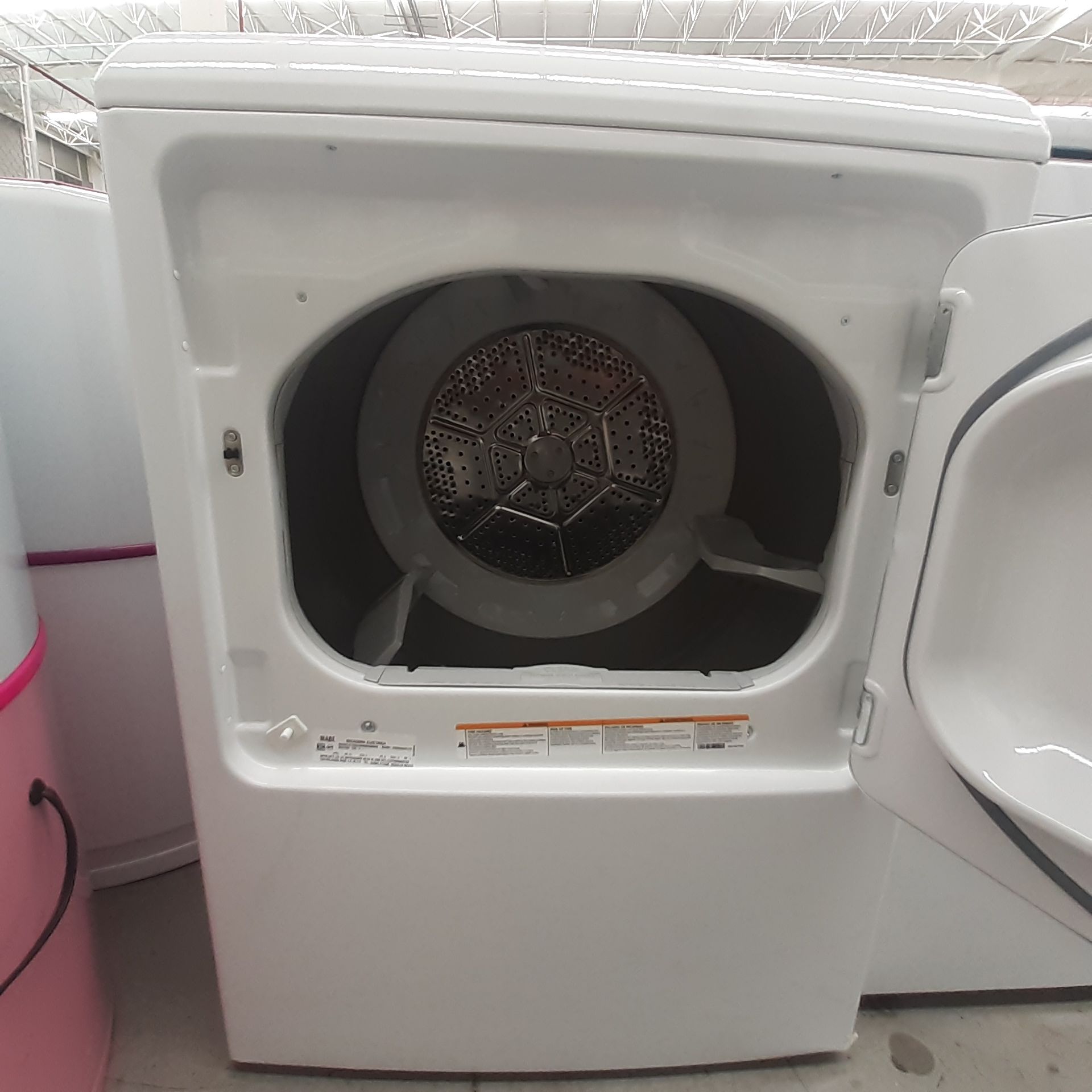 Lote De 2 Lavadoras: 1 Lavadora De 20 Kg, Marca Whirlpool, 1 Lavadora De 22 Kg, Marca Mabe, Distinto - Image 3 of 8