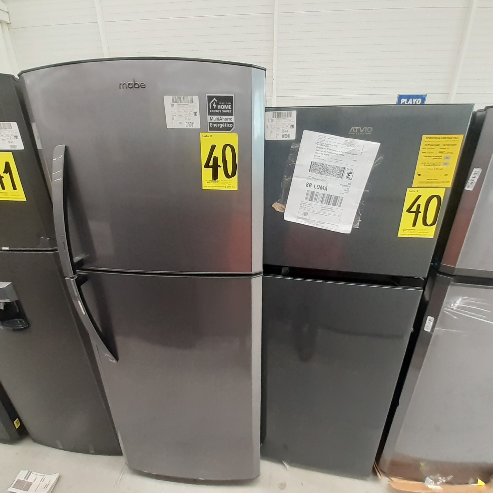 Lote De 2 Refrigeradores: 1 Refrigerador Marca Mabe, 1 Refrigerador Marca Atvio, Distintos Modelos