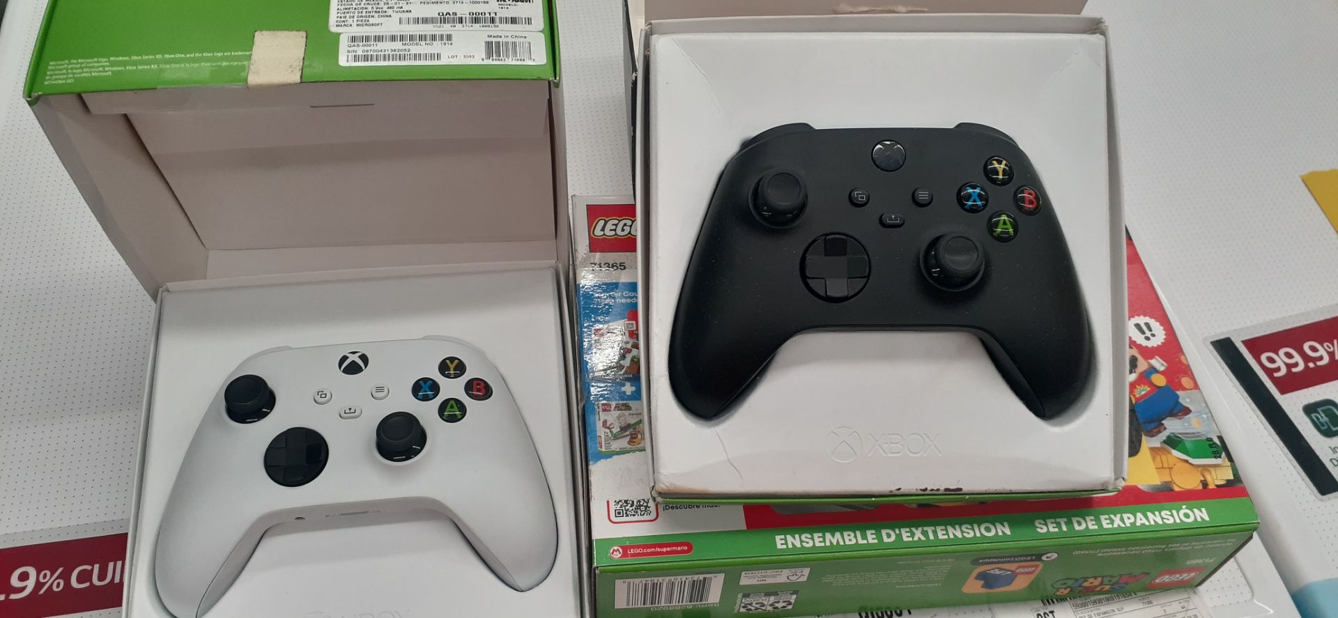 Lote De 4 Artículos Tecnológicos: 1 Nintendo Switch; 1 Computadora All In One, 2 Controles Para Xbox - Image 4 of 15