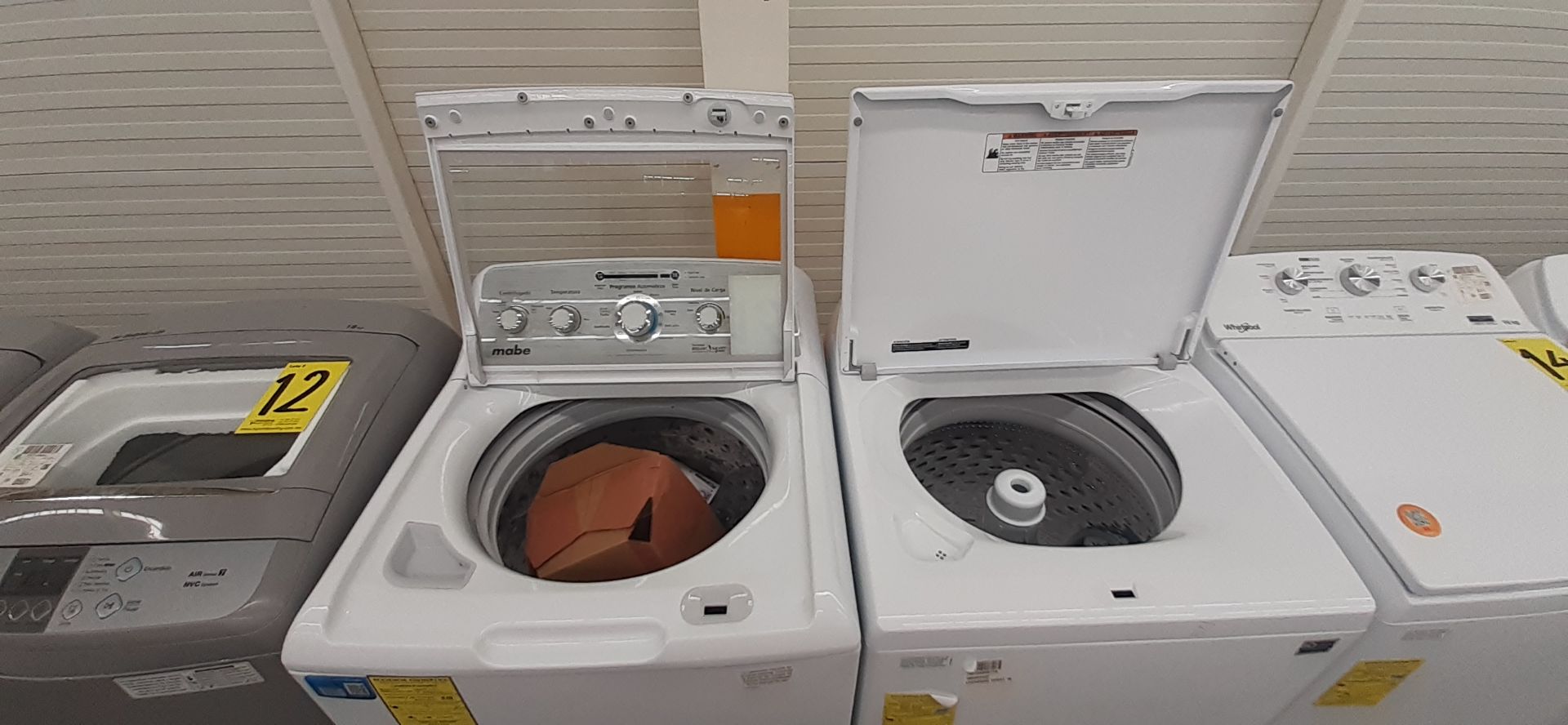 Lote De 2 Lavadoras: 1 Lavadora De 20 Kg, Marca Mabe, 1 Lavadora De 16 Kg, Marca Whirlpool, Distinto - Image 6 of 9