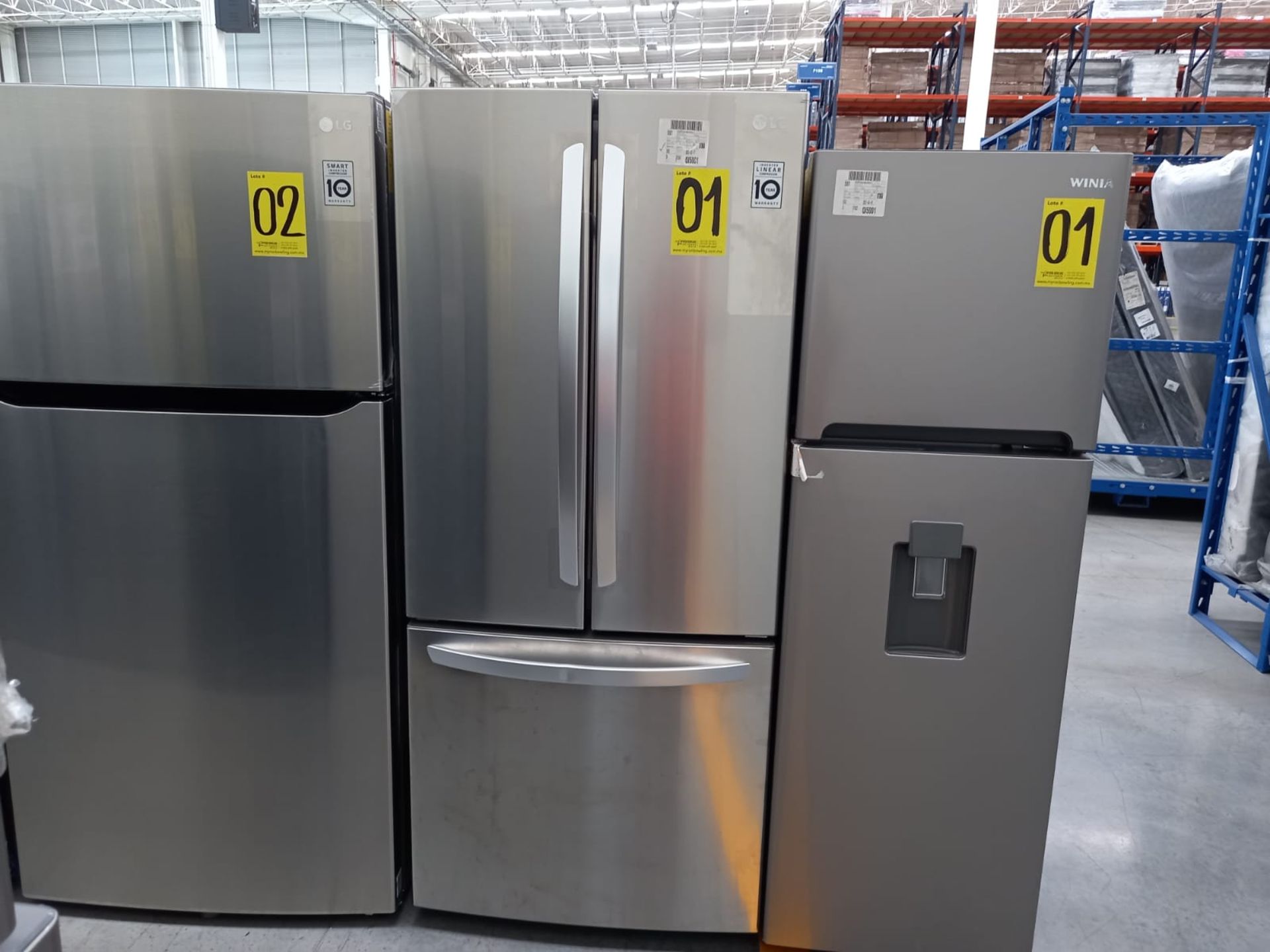 Lote De 2 Refrigeradores: 1 Refrigerador Marca LG, 1 Refrigerador Marca Winia, Distintos Modelos