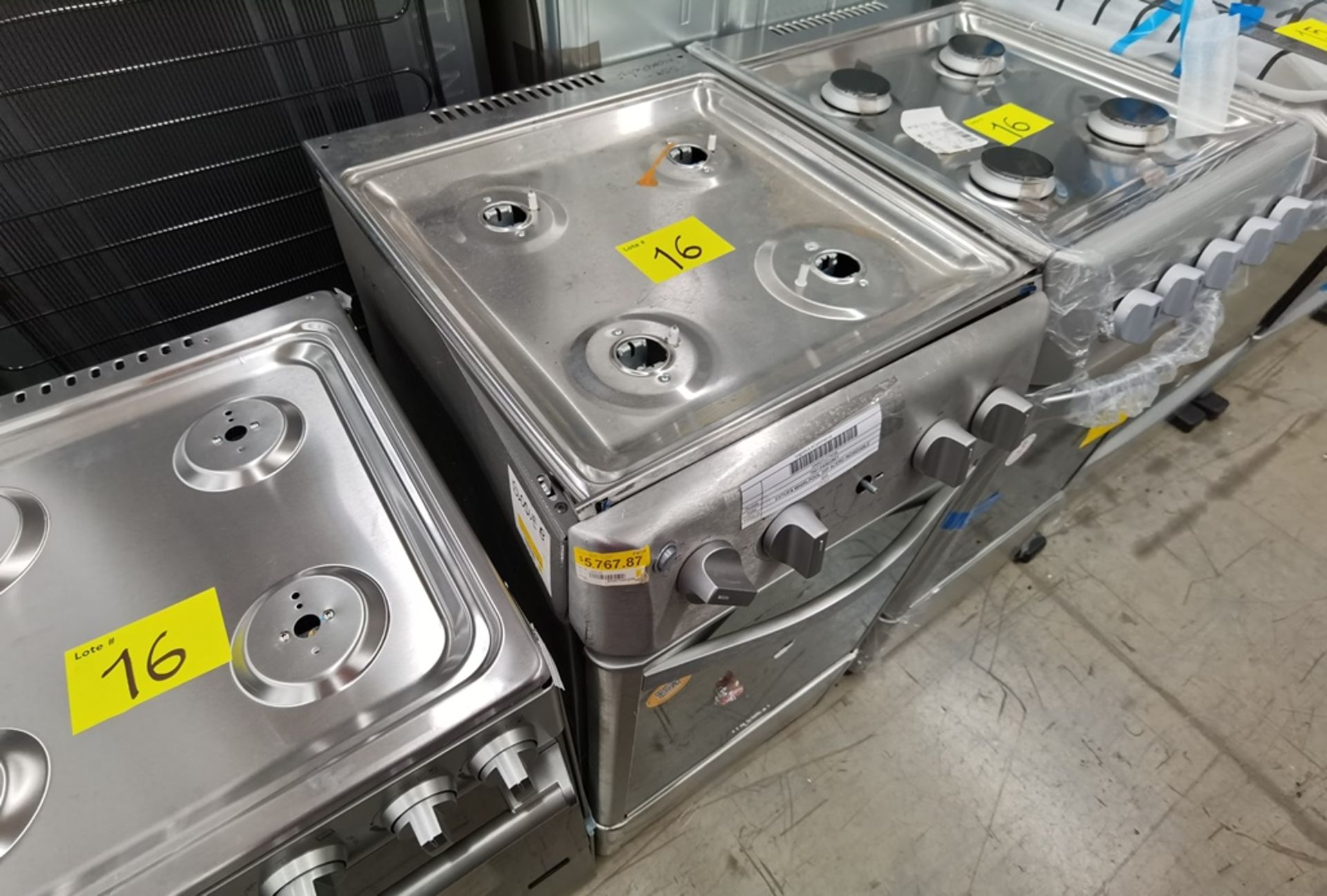 Lote De 4 Estufas Contiene: 1 Estufa De 4 Quemadores Marca Whirlpool, Modelo AW5400D01, Serie VEB25 - Image 12 of 25