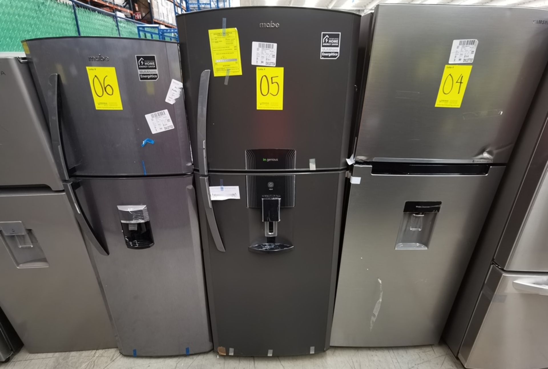 Lote De 2 Refrigeradores Contiene: 1 Refrigerador Marca Mabe, Modelo RME360FD, Serie 2205B503535, C - Image 2 of 17