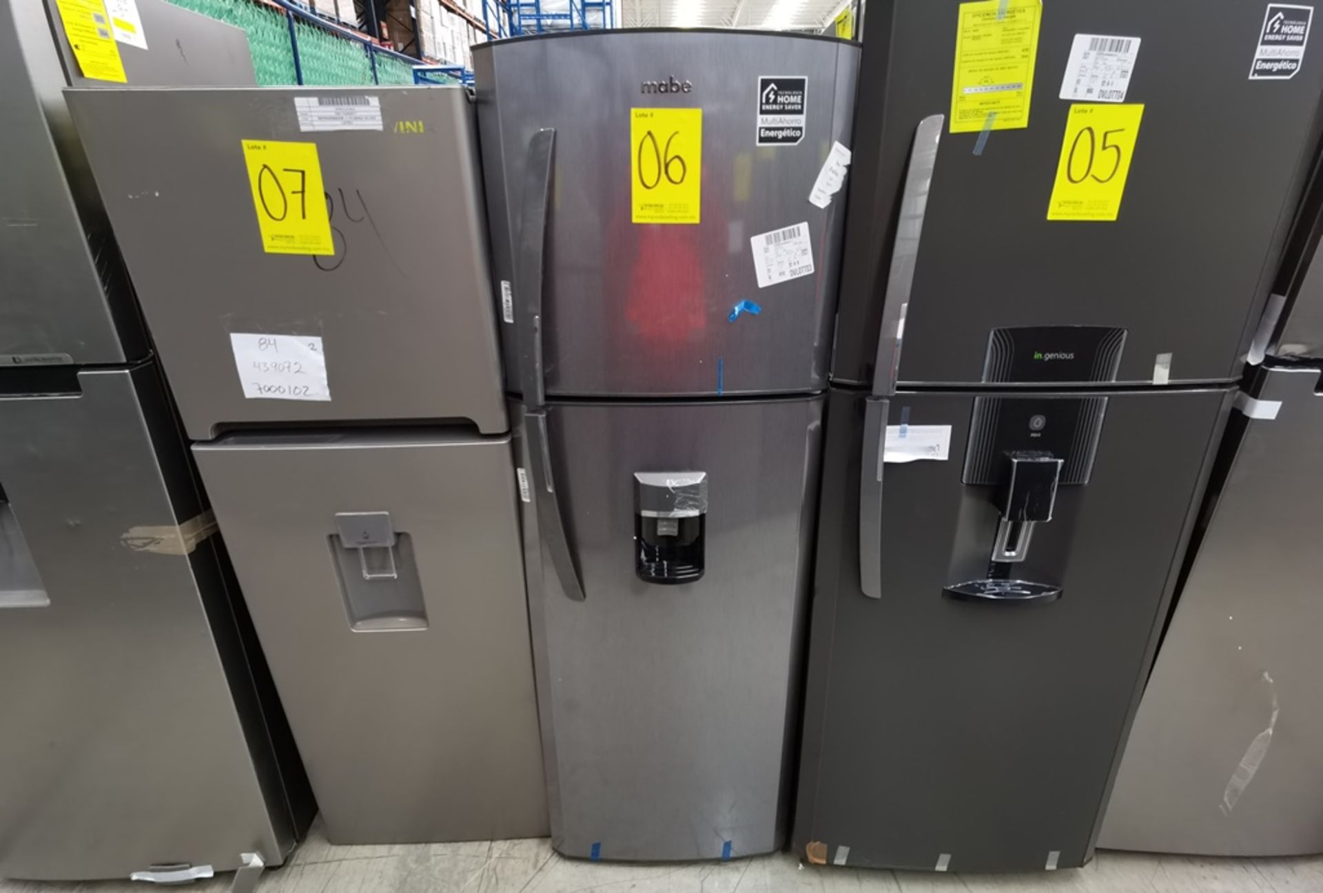 Lote De 2 Refrigeradores Contiene: 1 Refrigerador Marca Mabe, Modelo RMA250FyMR, Serie 2208B600860, - Image 2 of 9