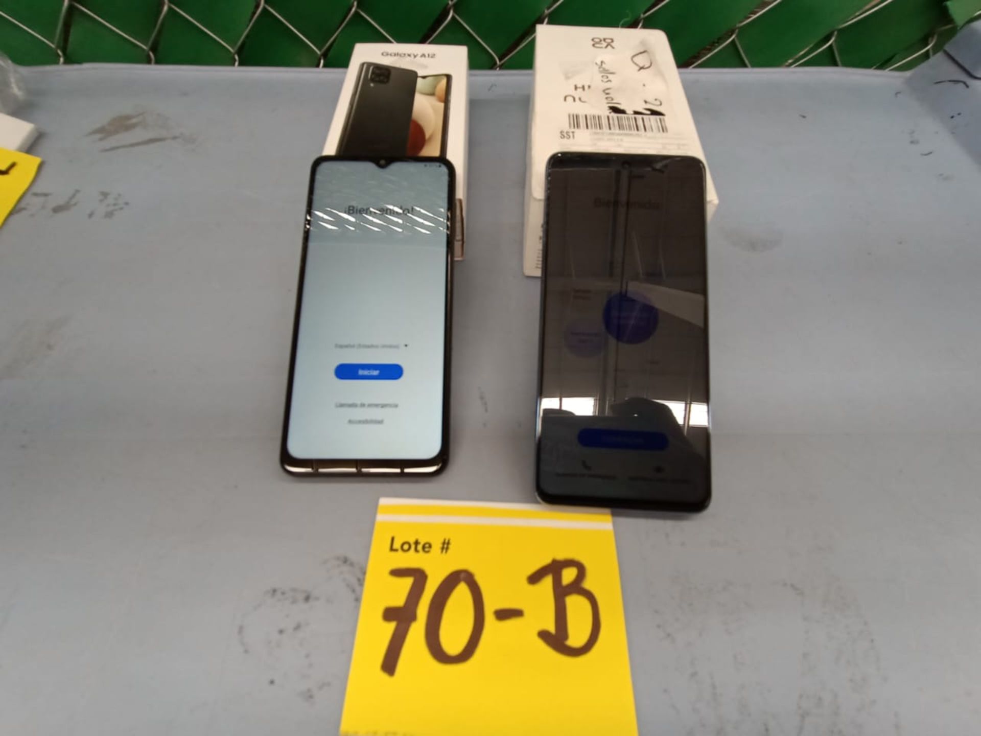 Lote De 2 Teléfonos Celulares Contiene: 1 Celular Marca Huawei Modelo JLN-LX3 Serie 5PNYD223034