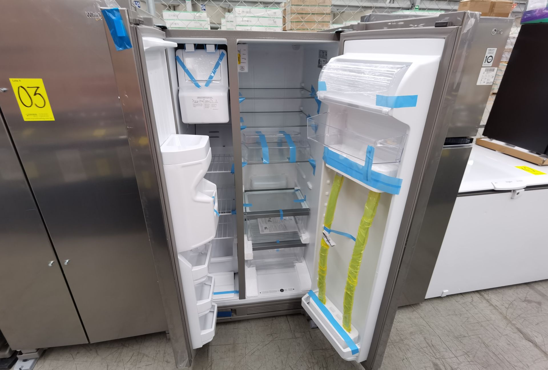 1 Refrigerador de 2 puertas con dispensador de agua Marca WHIRLPOOL, Modelo WD2620S, No de seri - Image 4 of 5
