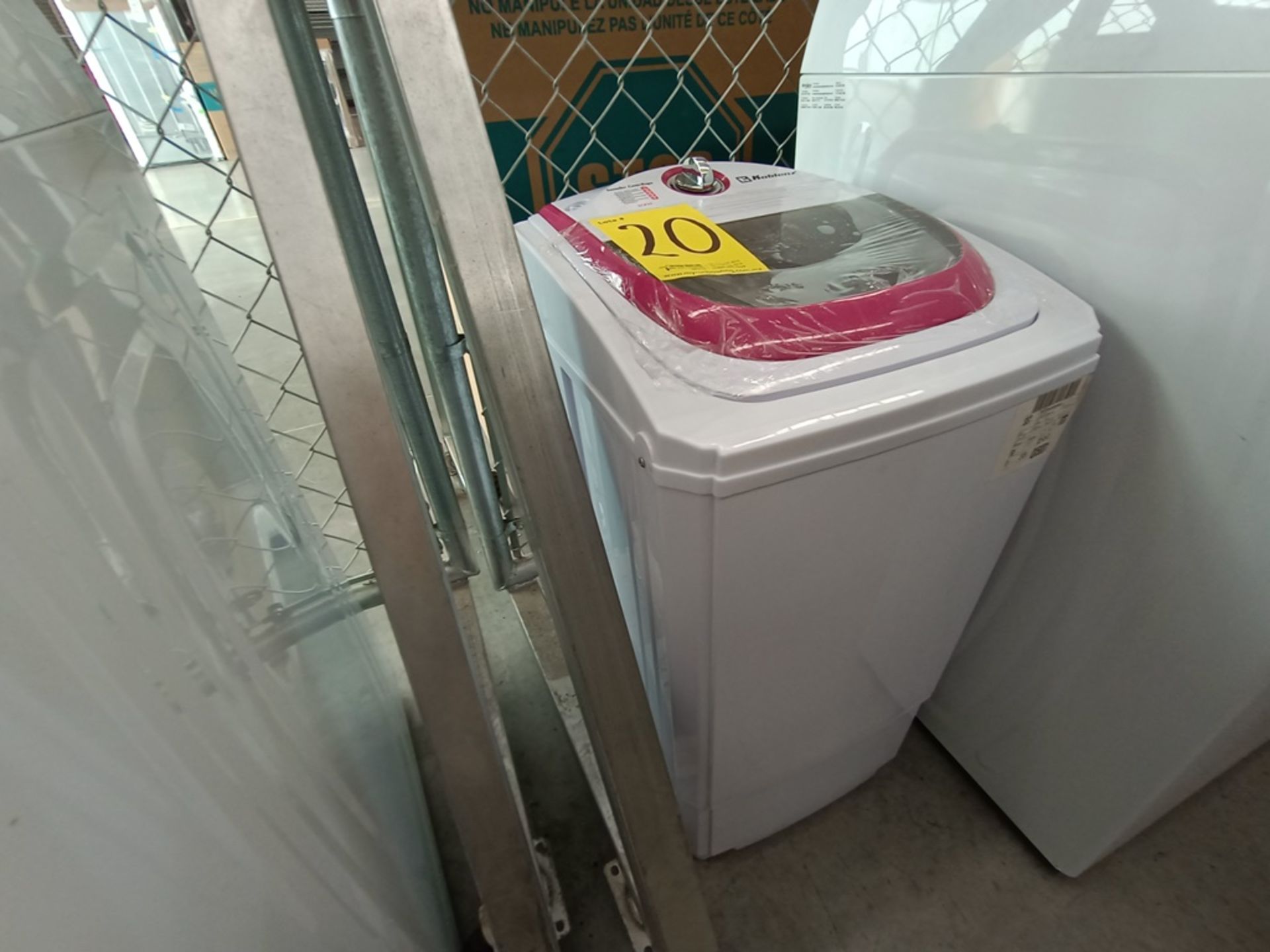 Lote de 2 Lavadoras + Secadora contiene : 1 Lavadora de 22 Kg, Marca Whirlpool, Modelo 8MWTW222 - Image 13 of 30