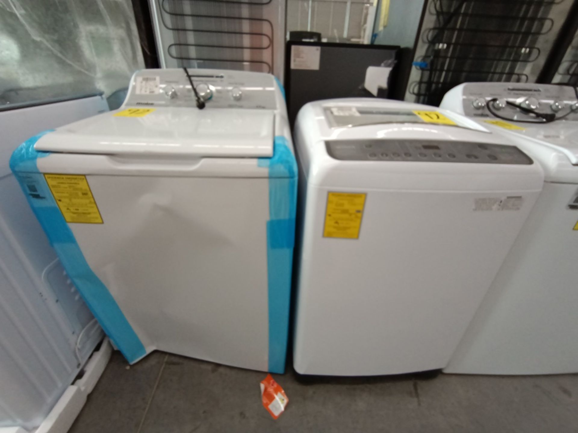 Lote de 2 Lavadoras contiene: 1 Lavadora de 19 Kg, Marca Winia, Modelo WHF-19F3WW24H, No de ser