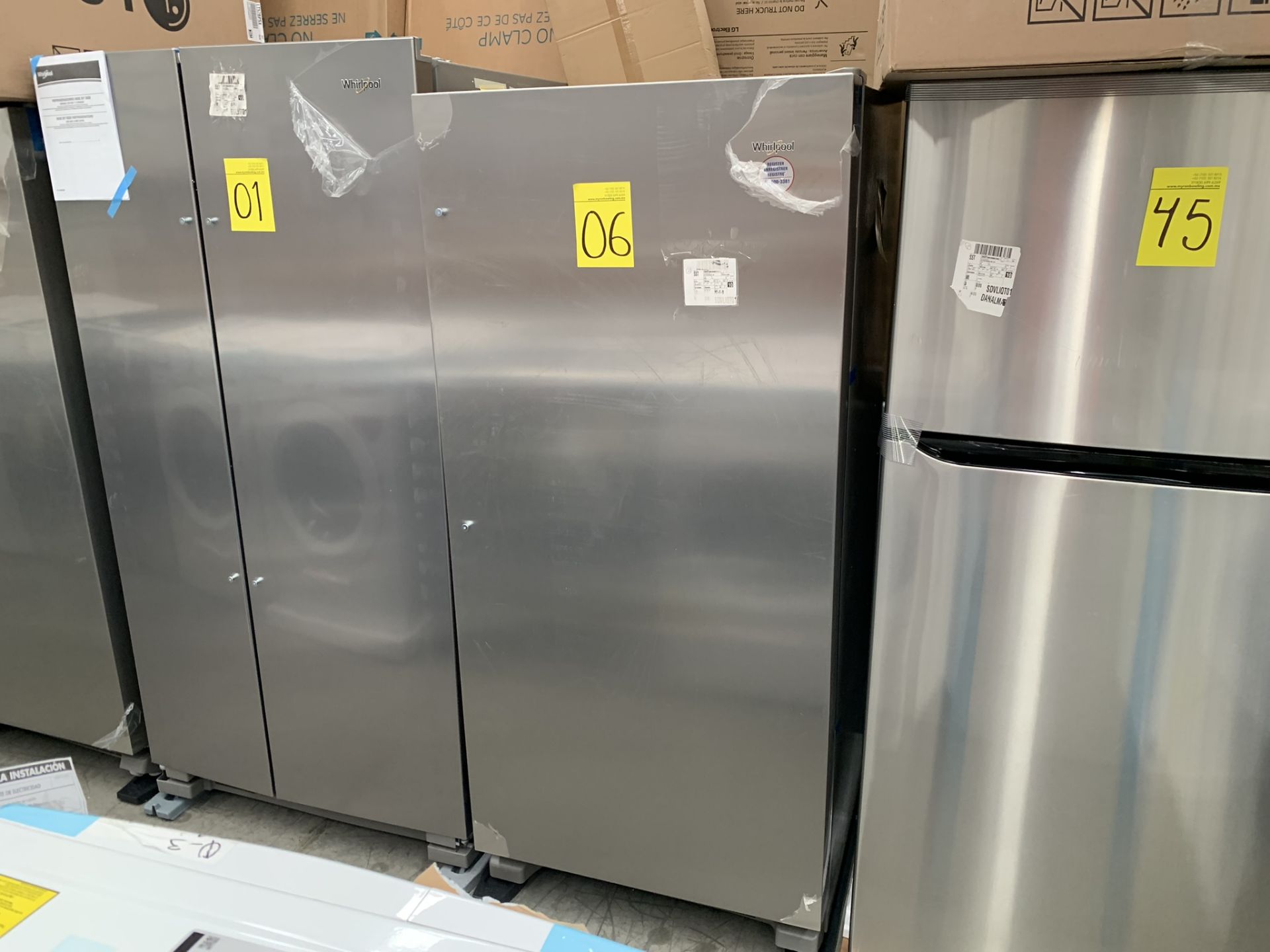 1 Refrigerador Marca Whirlpool, Modelo WSR57R18DM05, No de serie UB1703662 , Color Gris, LB-019111 - Image 4 of 8