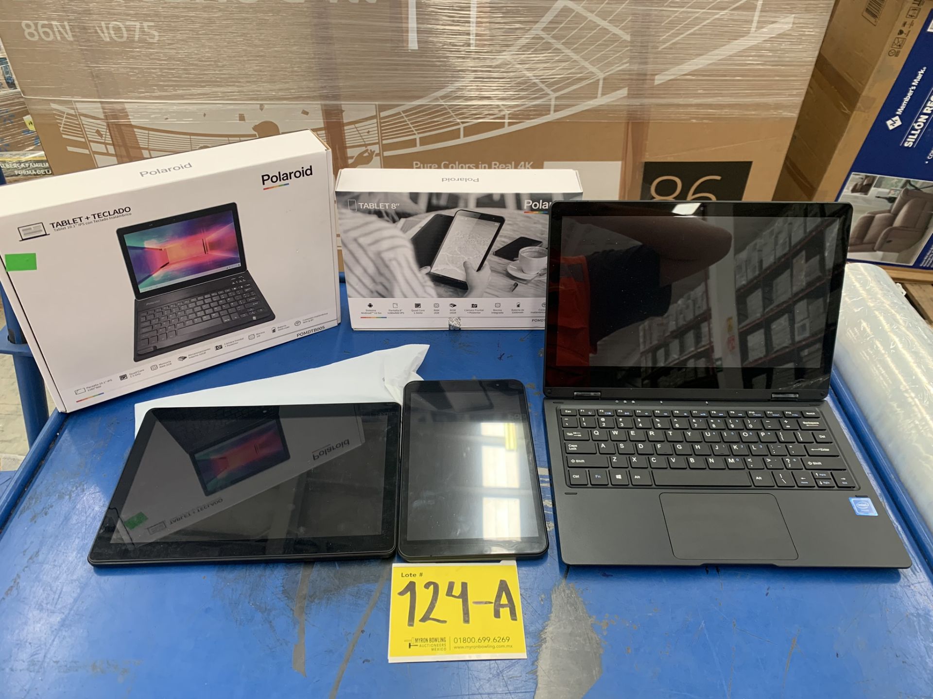 Lote De 1 Laptop + 2 Tablet Contiene: 1 Laptop Marca Hunday, Modelo HTLF11INC4Z1EBK, Serie N/D, - Image 2 of 9