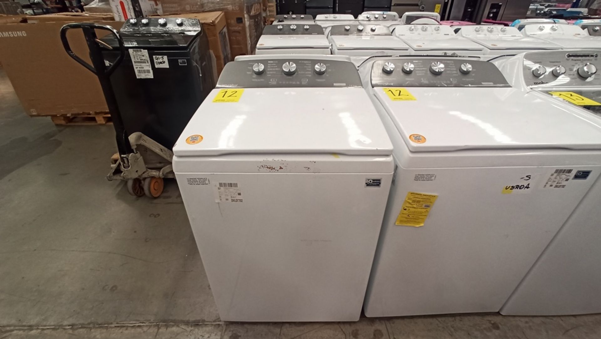 Lote De 2 Lavadoras Contiene: 1 Lavadora De 18Kg, Marca WHIRLPOOL, Modelo 8MWTW1813MJM0, No De - Image 2 of 15