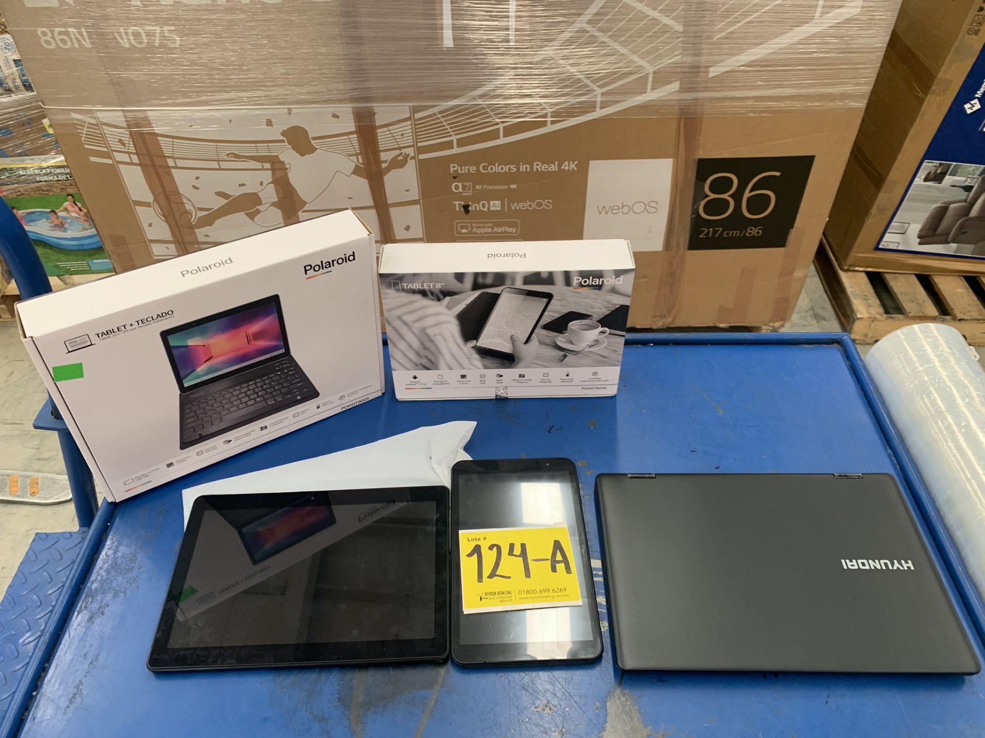 Lote De 1 Laptop + 2 Tablet Contiene: 1 Laptop Marca Hunday, Modelo HTLF11INC4Z1EBK, Serie N/D, - Image 8 of 9