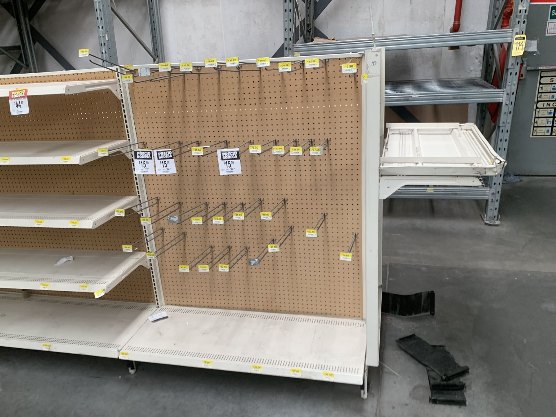 2 gondola-type display cabinet measures 3.80 x 0.91 x 1.55 that are made up of 10 posts and 37 trays - Image 30 of 35