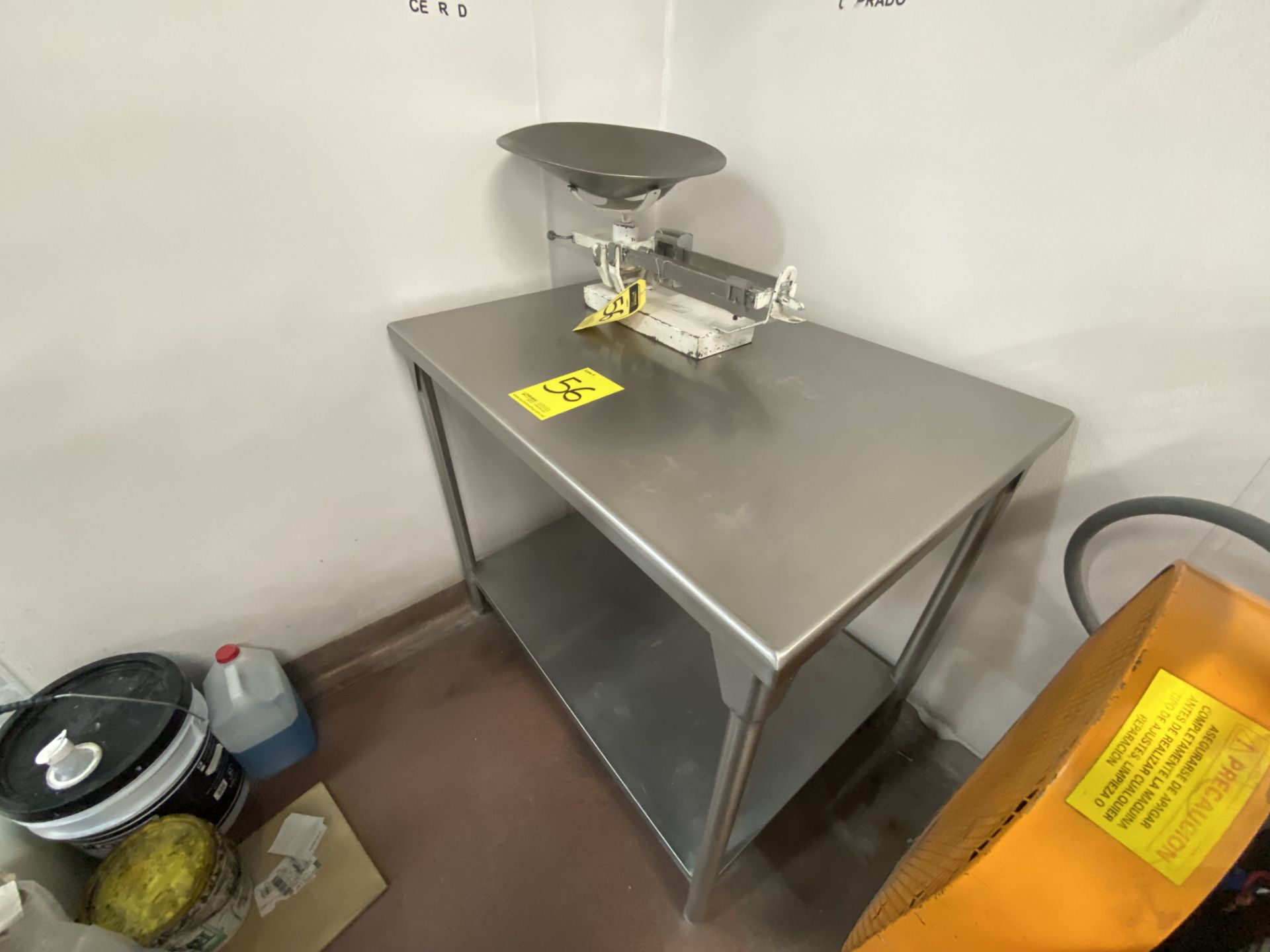 1 Stainless steel work table measures 1.00 x 0.70 x 0.90 meters; Includes balance scale - Image 4 of 5