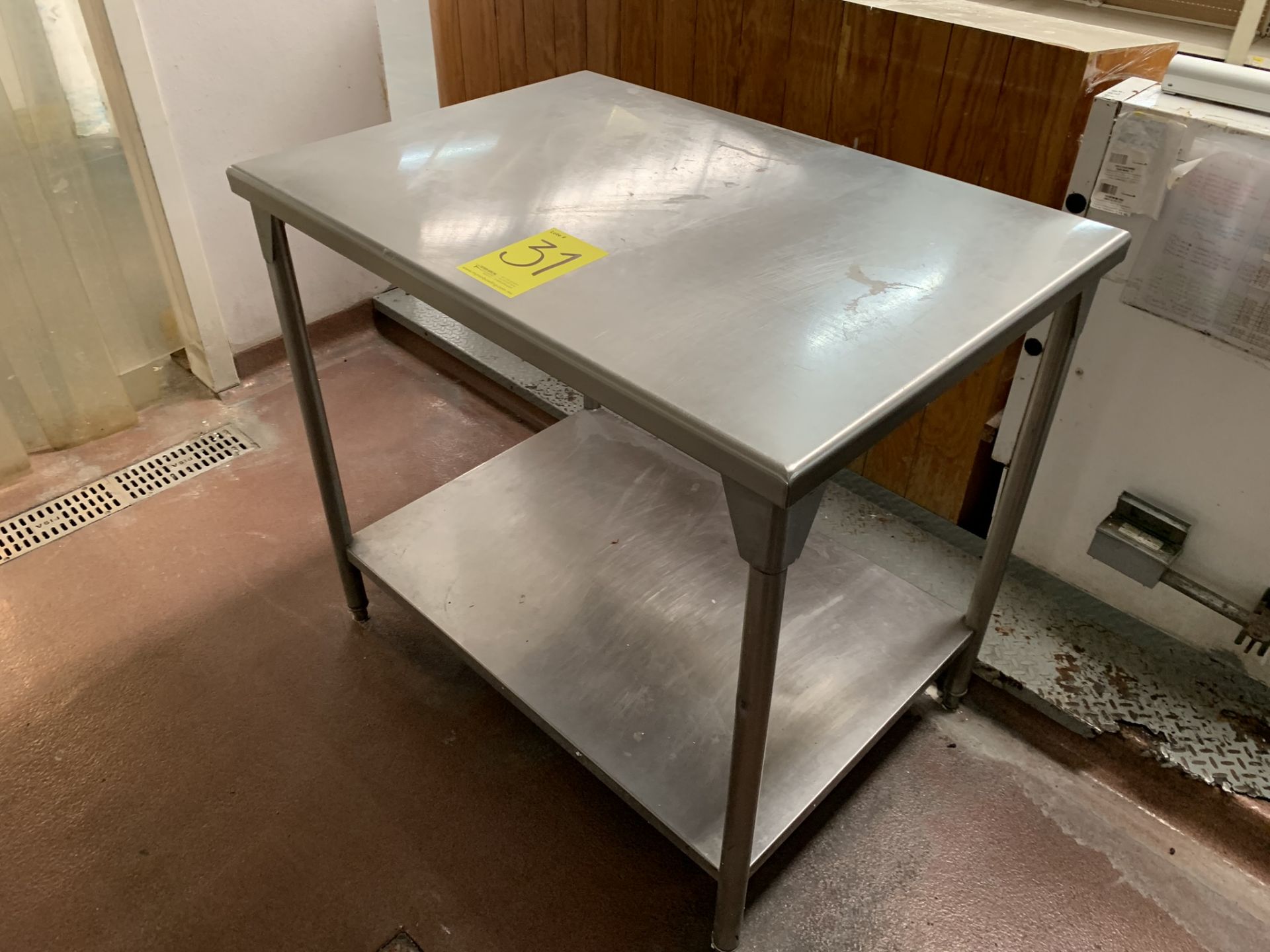 1 Stainless steel work table measures 1.00 x 0.70 x 0.90 mts - Image 2 of 6