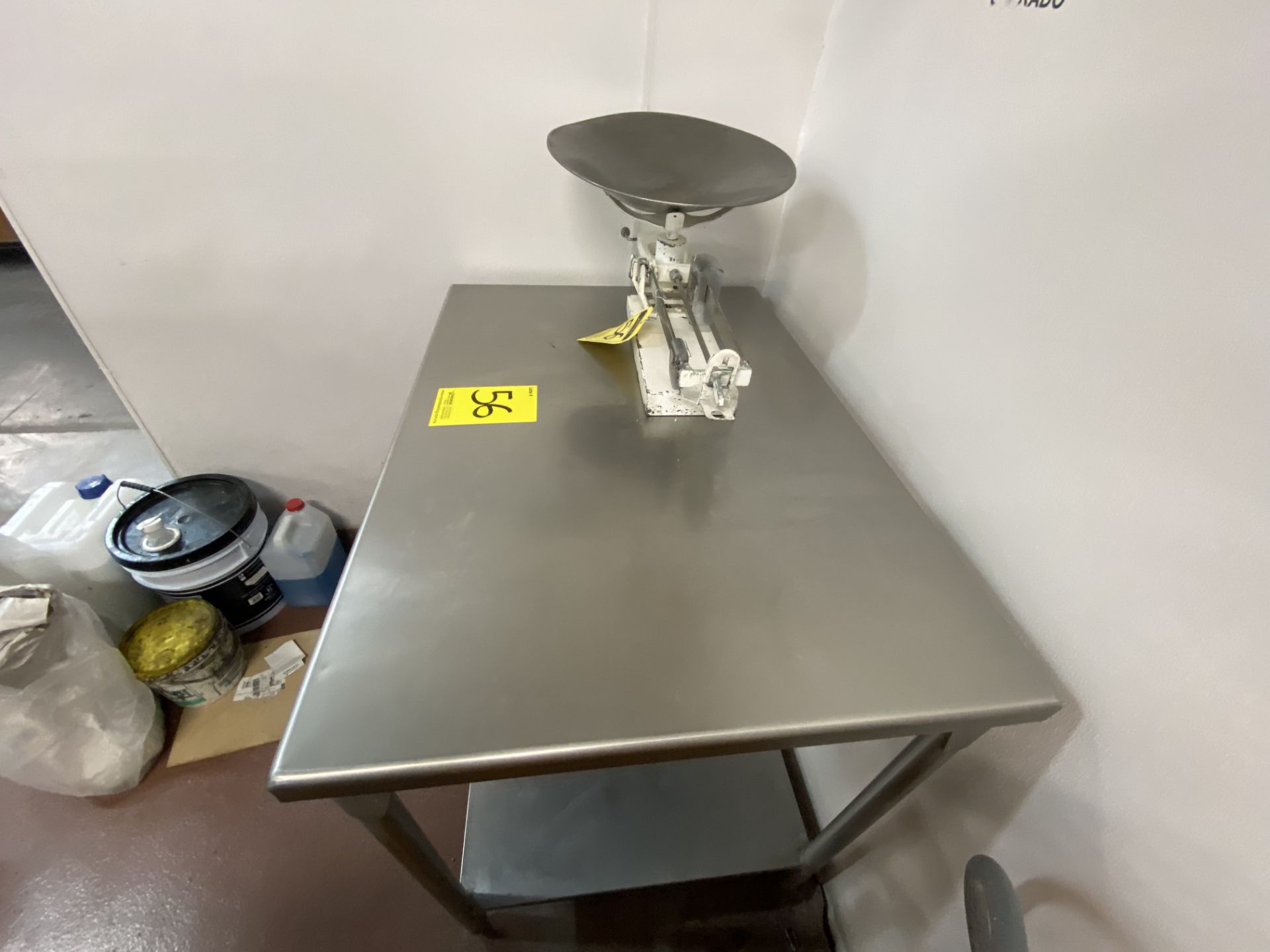 1 Stainless steel work table measures 1.00 x 0.70 x 0.90 meters; Includes balance scale - Image 5 of 5