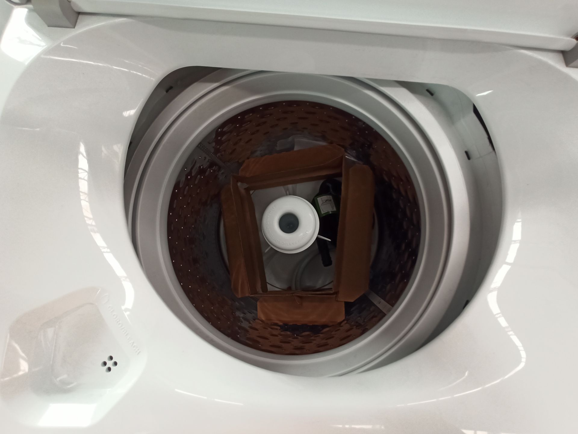 Lote de 2 lavadoras contiene: 1 Lavadora de 18 KG Marca WHIRLPOOL, Modelo 8MWTW1823WJM0, Serie HLB3 - Image 17 of 18