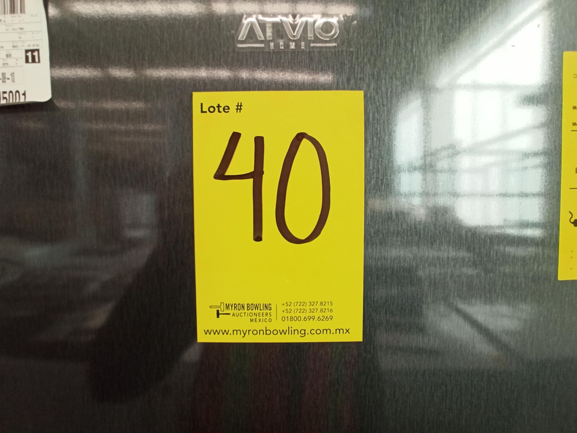 Lote de 2 refrigeradores contiene: 1 Refrigerador Marca ATVIO, Modelo AT-94PMS, Serie N/D, Color GR - Image 18 of 18